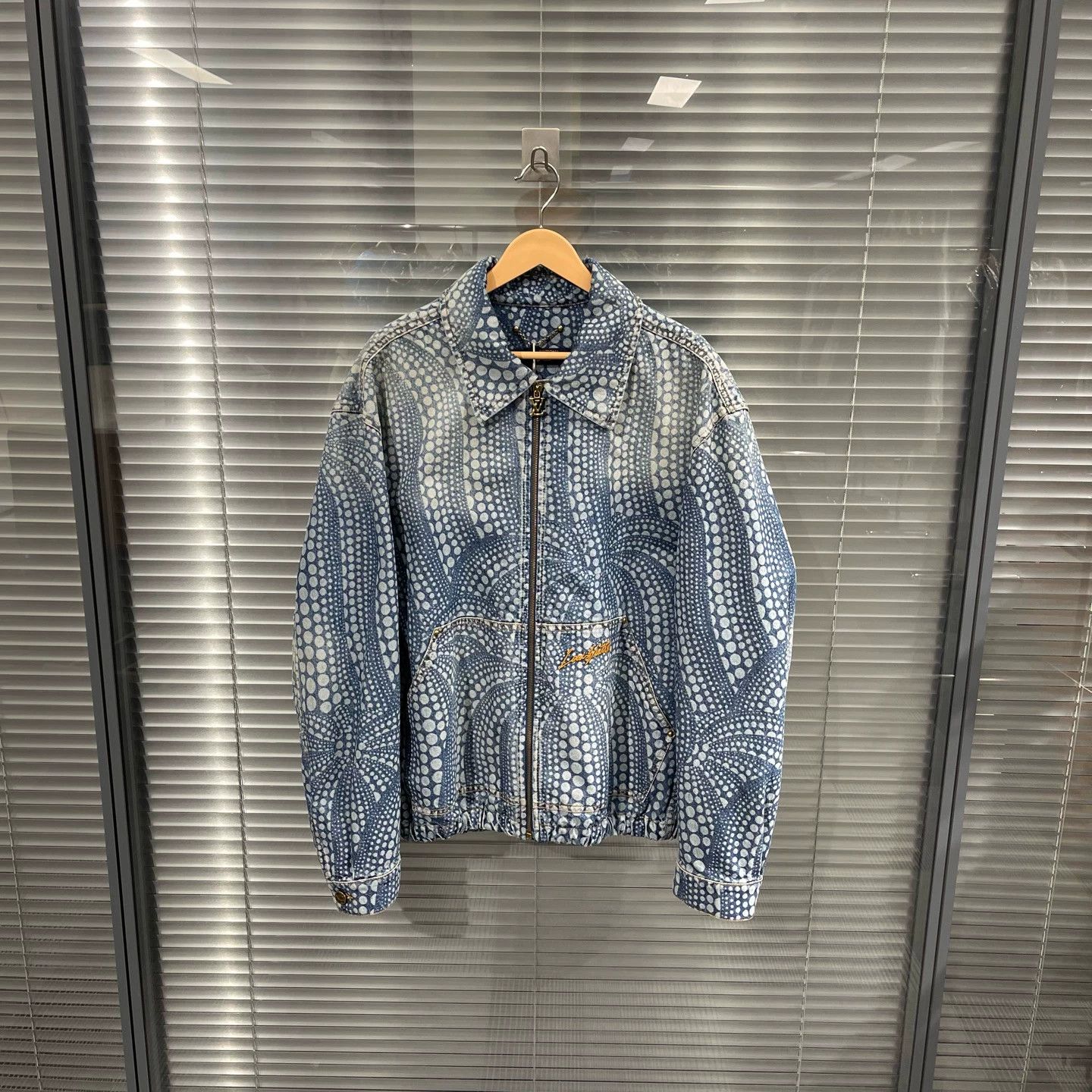 Louis Vuitton LV x Yayoi Kusama Polka Dot Zip Denim Jacket 52 Size US L / EU 52-54 / 3 - 1 Thumbnail
