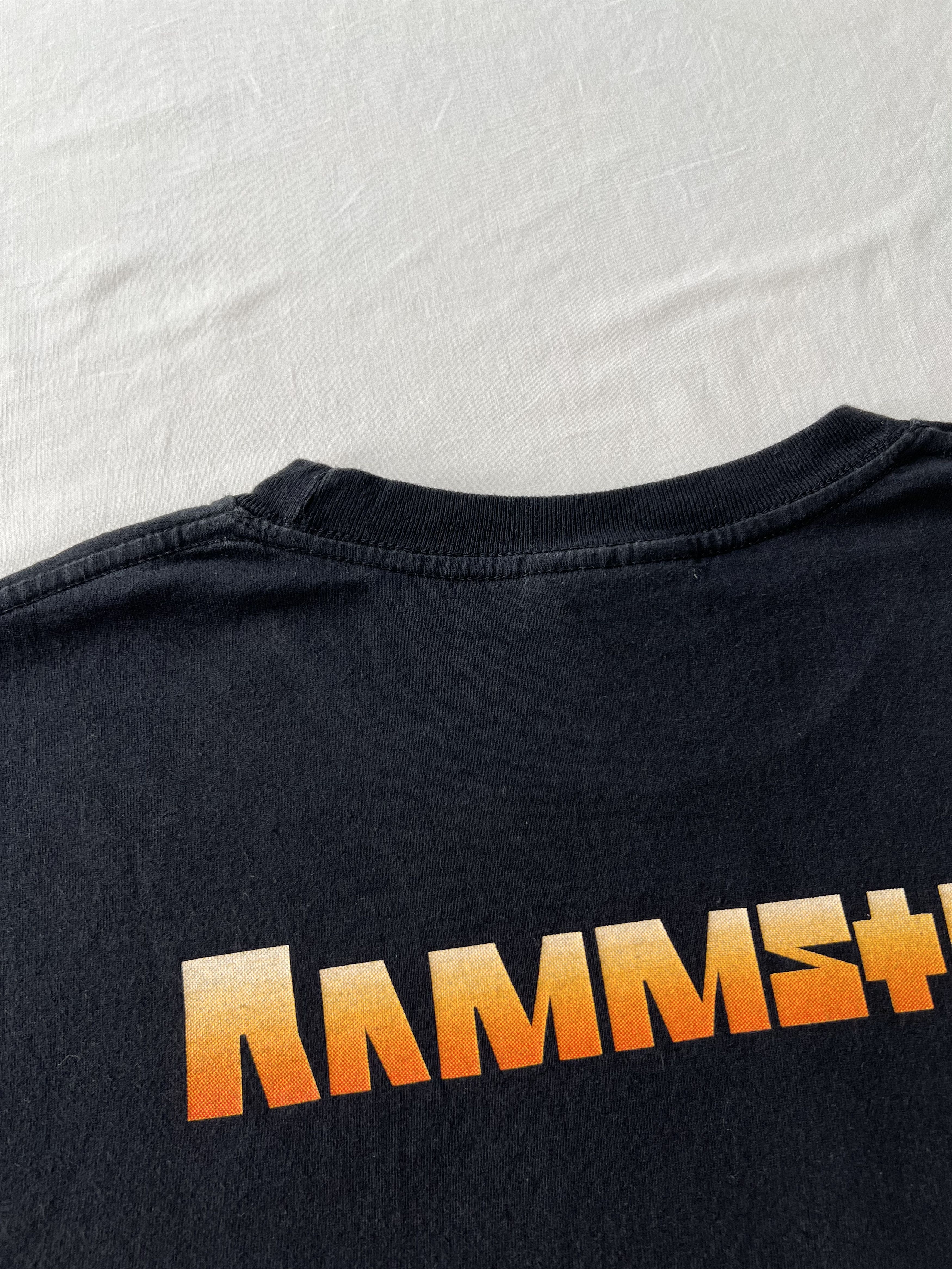 Band Tees Vintage 90s Rammstein Sehnsucht Black T-shirt Size US L / EU 52-54 / 3 - 13 Thumbnail