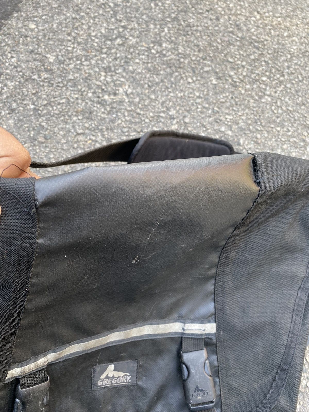 Gregory × Vintage Vintage GREGORY Waterproof Materials Messenger Bag Sling USA Size ONE SIZE - 5 Thumbnail