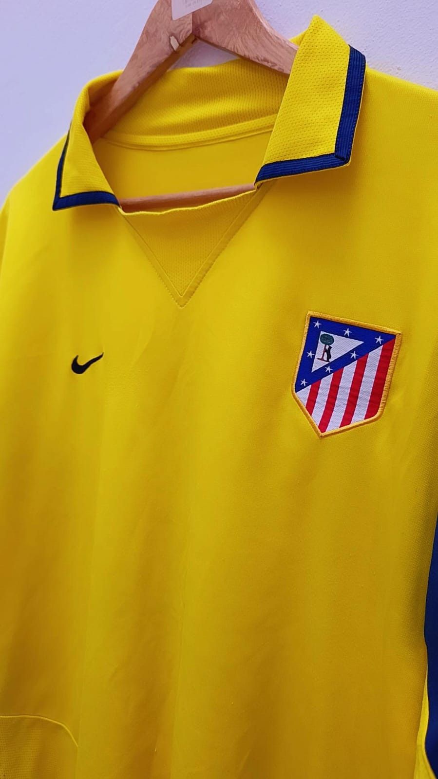 Nike Atlético Madrid Away Jersey 2003/04 – Yellow – Nike – Size L Size US L / EU 52-54 / 3 - 3 Thumbnail