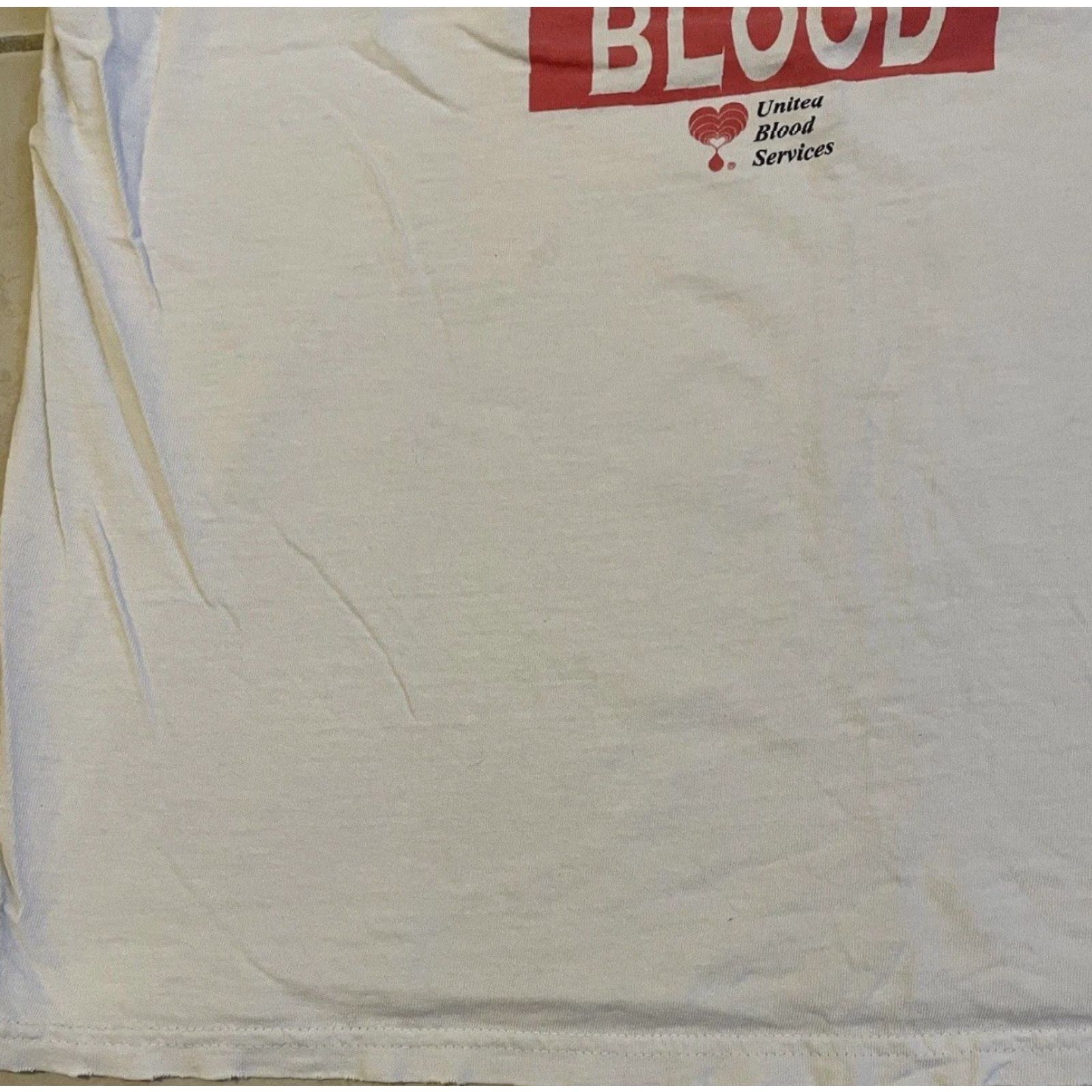 Vintage VINTAGE 90s Atlanta Super Blood Bowl Shirt XL White Nurse Doctor Grunge Funny Joke Distressed Humor Medical Blood Donor T-Shirt Men Size US XL / EU 56 / 4 - 4 Thumbnail