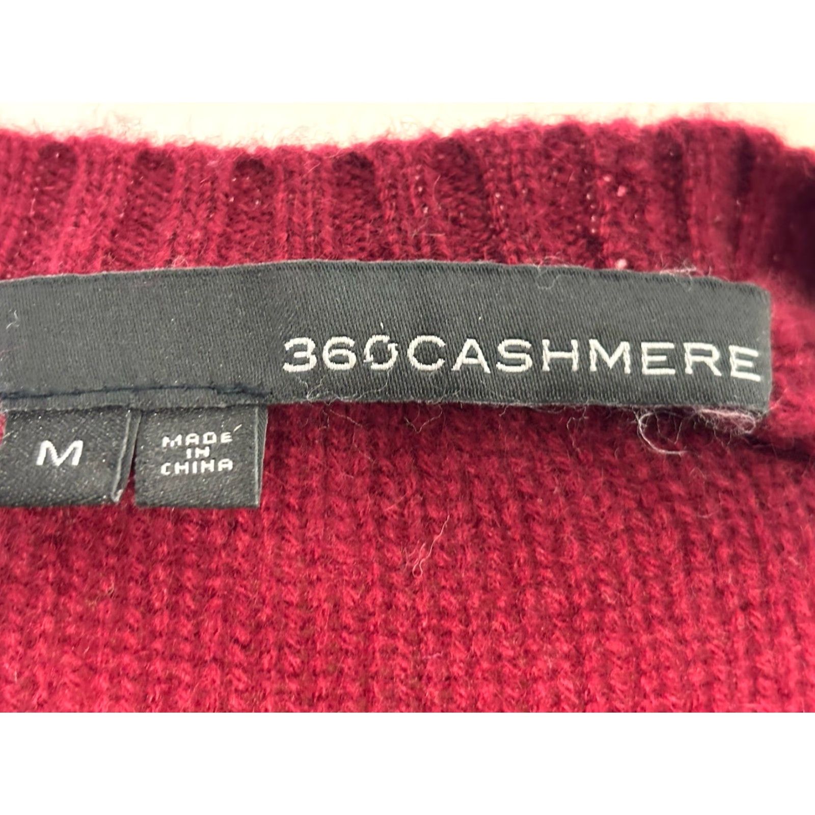 Vintage VINTAGE 360 Cashmere Women's Sweater Oversized Pullover Medium Red Cashmere Knit Classic Fall Winter Spring Size M / US 6-8 / IT 42-44 - 6 Thumbnail
