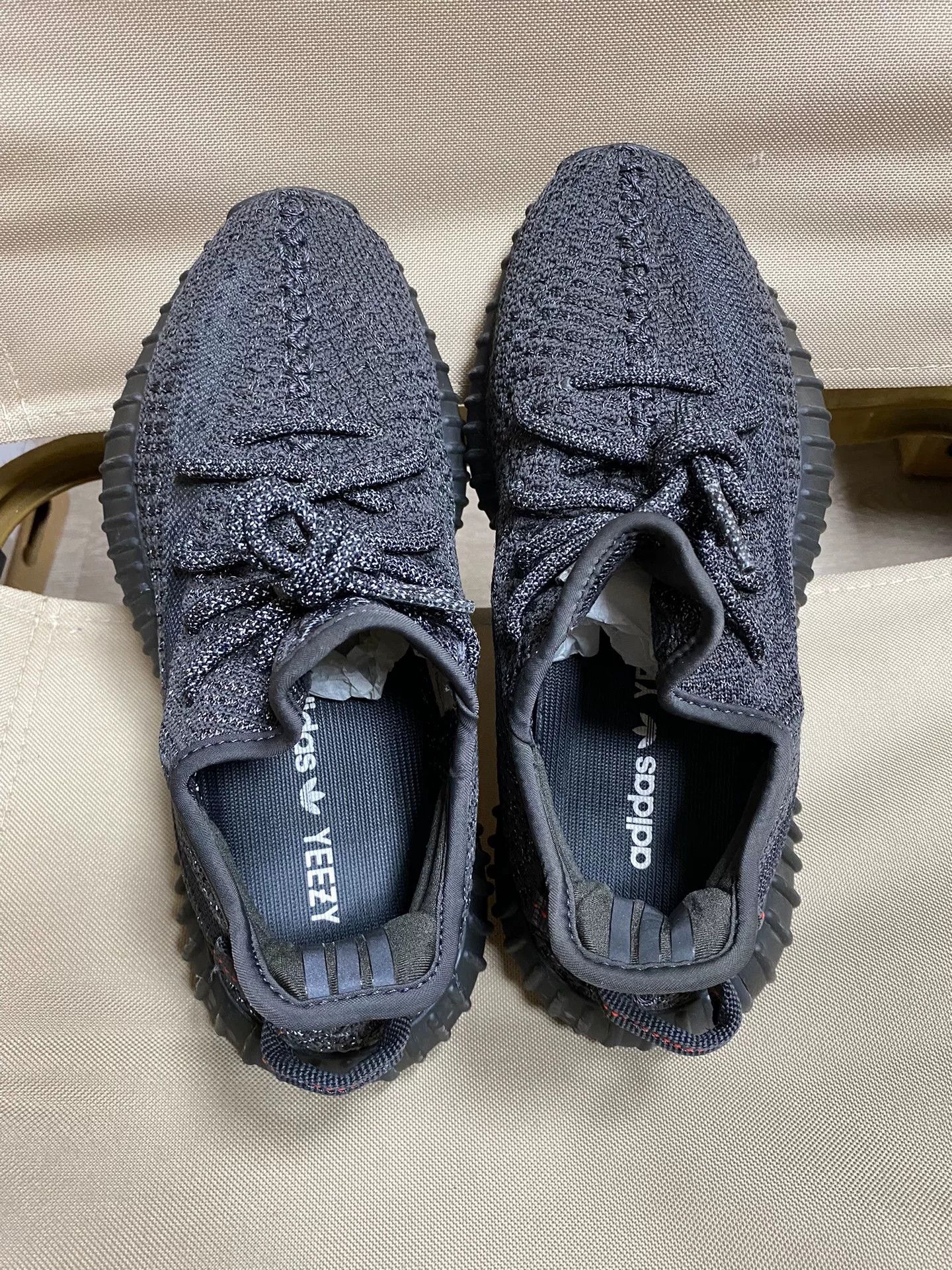 Yeezy Yeezy Black Lowtop Sneakers 38 Men Size US 6 / EU 39 - 1 Thumbnail