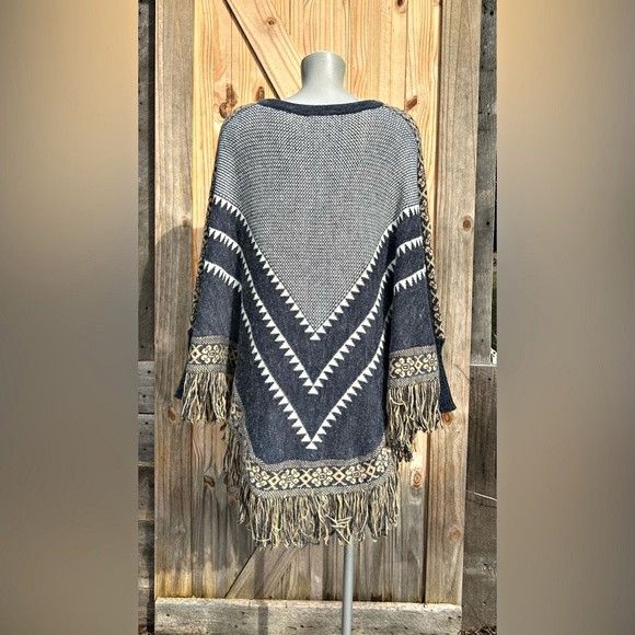 Other Papillon Blue Chevron Acrylic Boho Fringe Sleeve Poncho Size M / US 6-8 / IT 42-44 - 4 Thumbnail