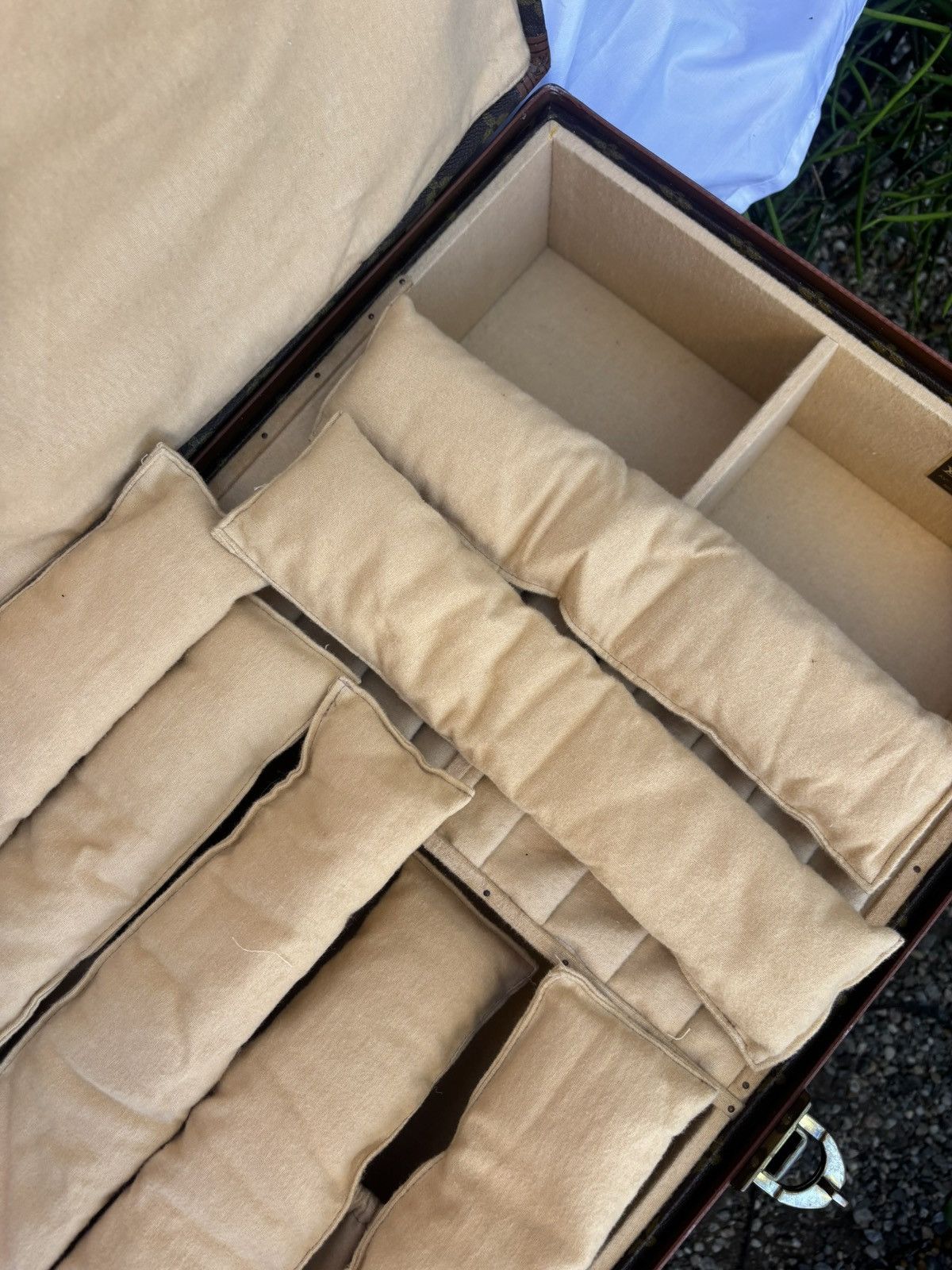 Louis Vuitton Louis Vuitton Shoe Trunk Size ONE SIZE - 4 Thumbnail