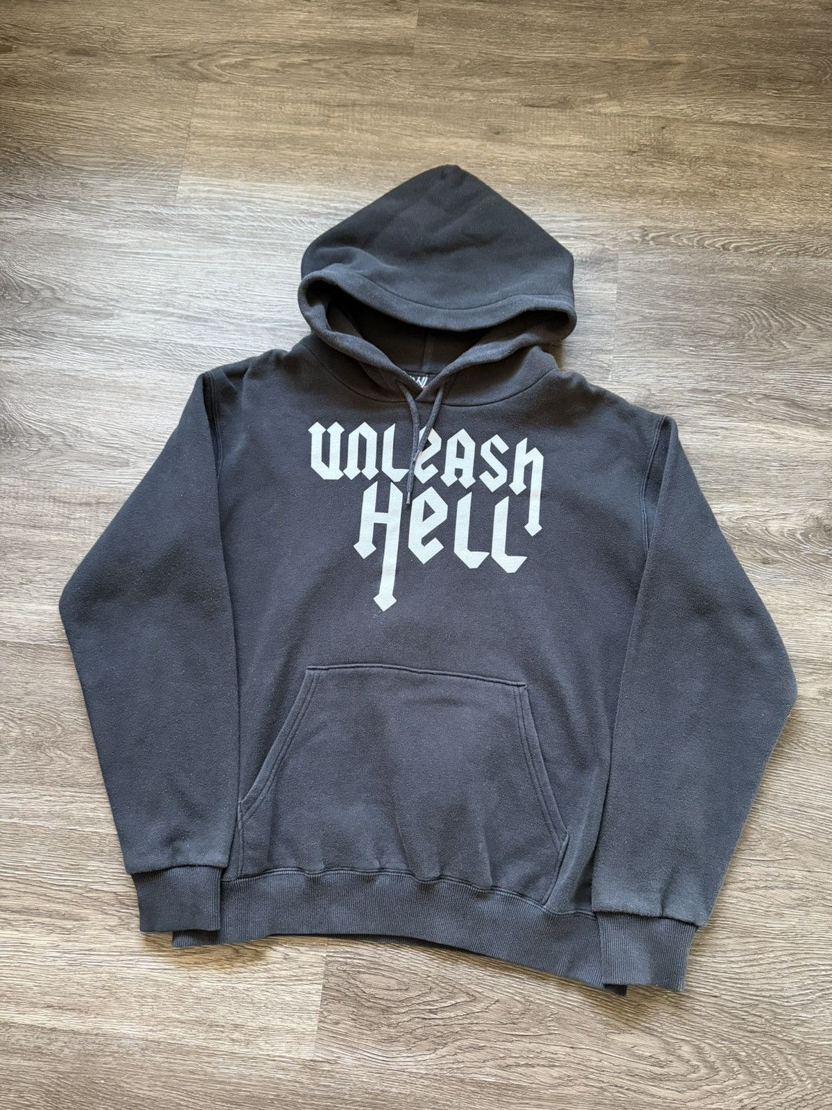 WWE WWE Stone Cold Steve Austin Skull Hoodie Unleash Hell Size M Size US M / EU 48-50 / 2 - 8 Thumbnail