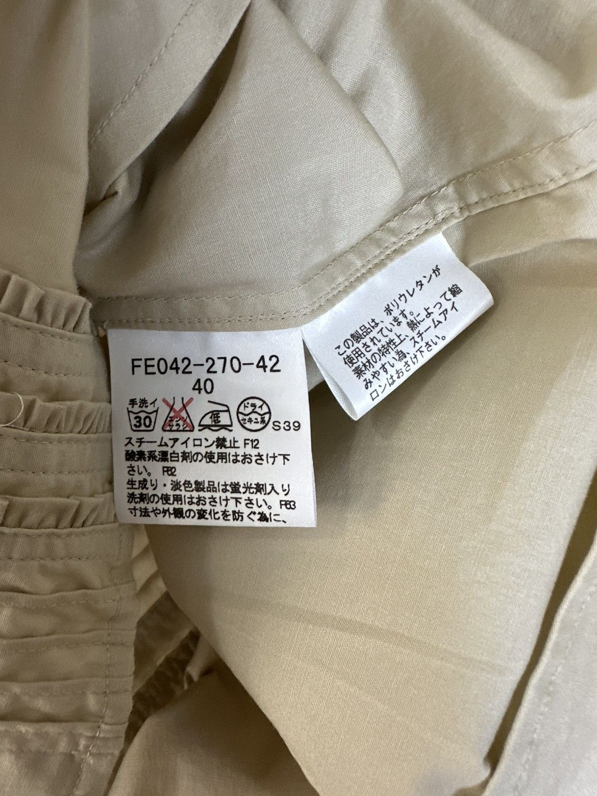 Burberry Burberry Pleated Button Up Shirt Size M / US 6-8 / IT 42-44 - 10 Thumbnail