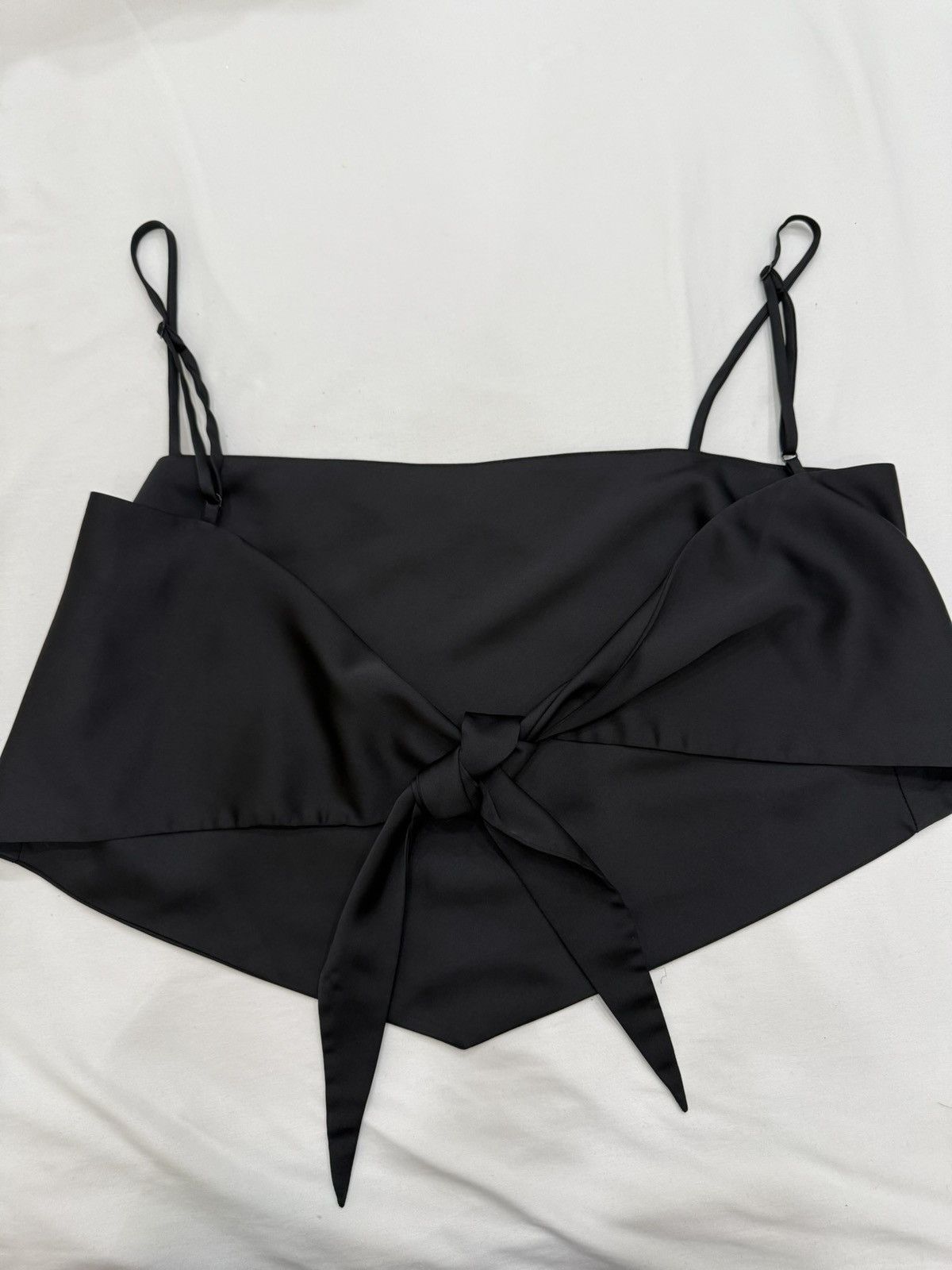 Aritzia Aritzia Sunday Best Black Satin Back Tie me Size M / US 6-8 / IT 42-44 - 3 Thumbnail