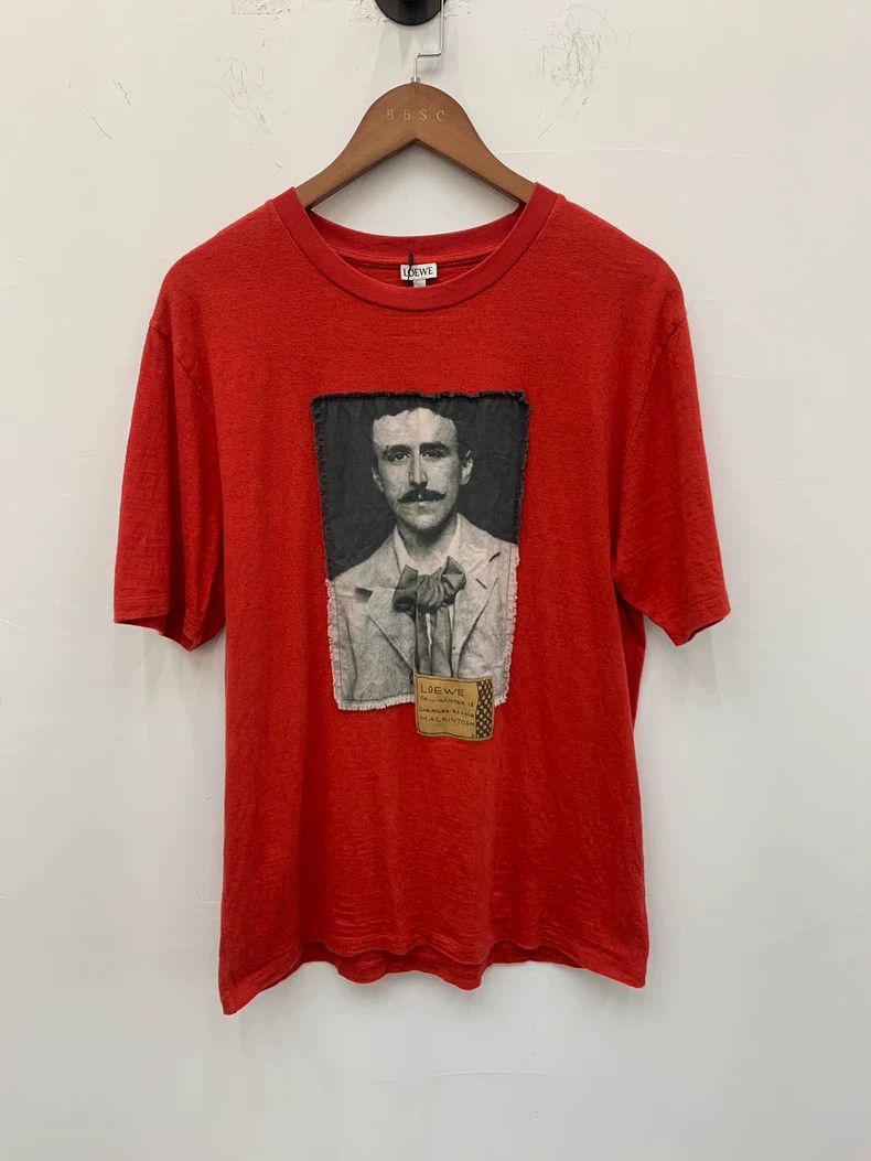 Loewe LOEWE Red T-shirt, L size, with a special portrait design Size L / US 10 / IT 46 - 1 Thumbnail