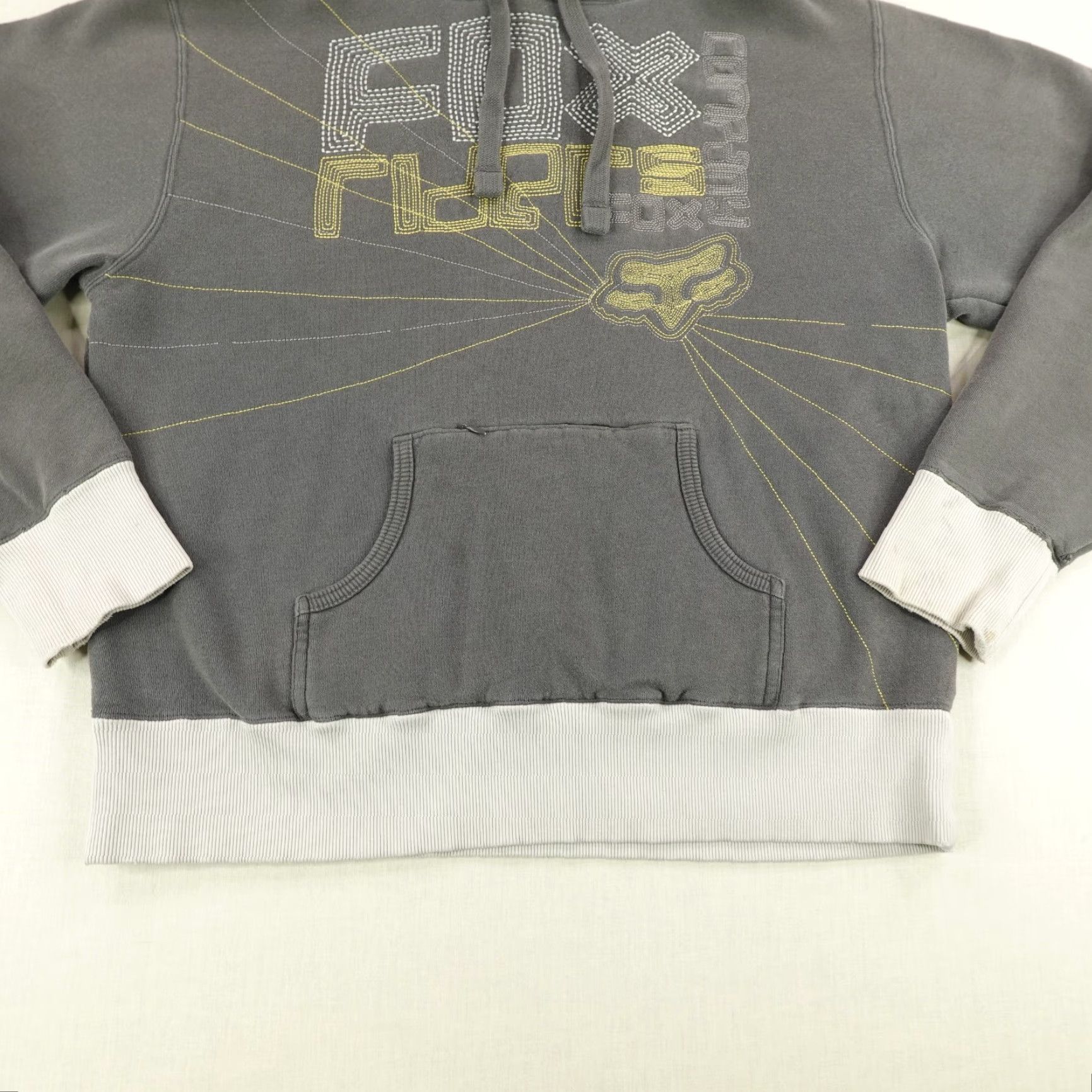 Vintage VINTAGE Fox Hoodie Women XL Gray White Racing Pullover Sweatshirt Motocross Dirtbike Y2K Size XL / US 12-14 / IT 48-50 - 4 Thumbnail