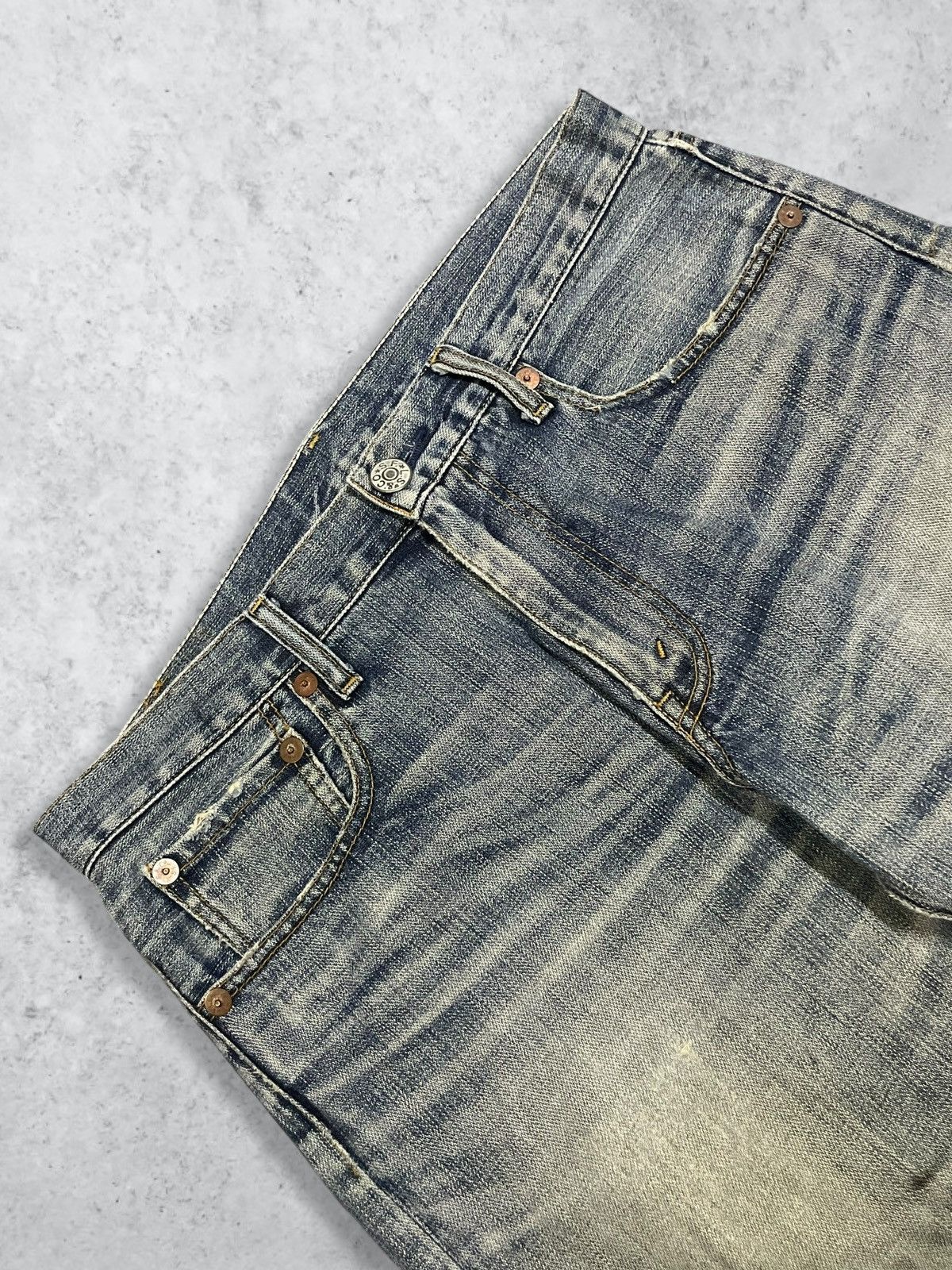 Levi's Vintage Y2K Levi’s 505 Sandwash Distressed Baggy Jeans #3072 Size US 33 - 6 Thumbnail