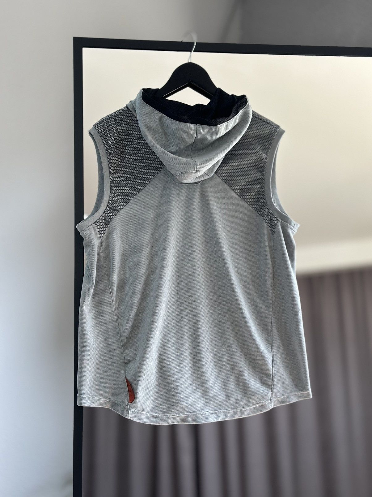 Nike Vintage Nike Shox T-shirt Gray Oakley style West shoppers Size US L / EU 52-54 / 3 - 8 Thumbnail