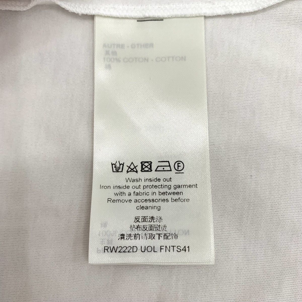 Louis Vuitton Louis Vuitton Emblem Printed Short Sleeve T-Shirt K26WX Size S / US 4 / IT 40 - 6 Thumbnail