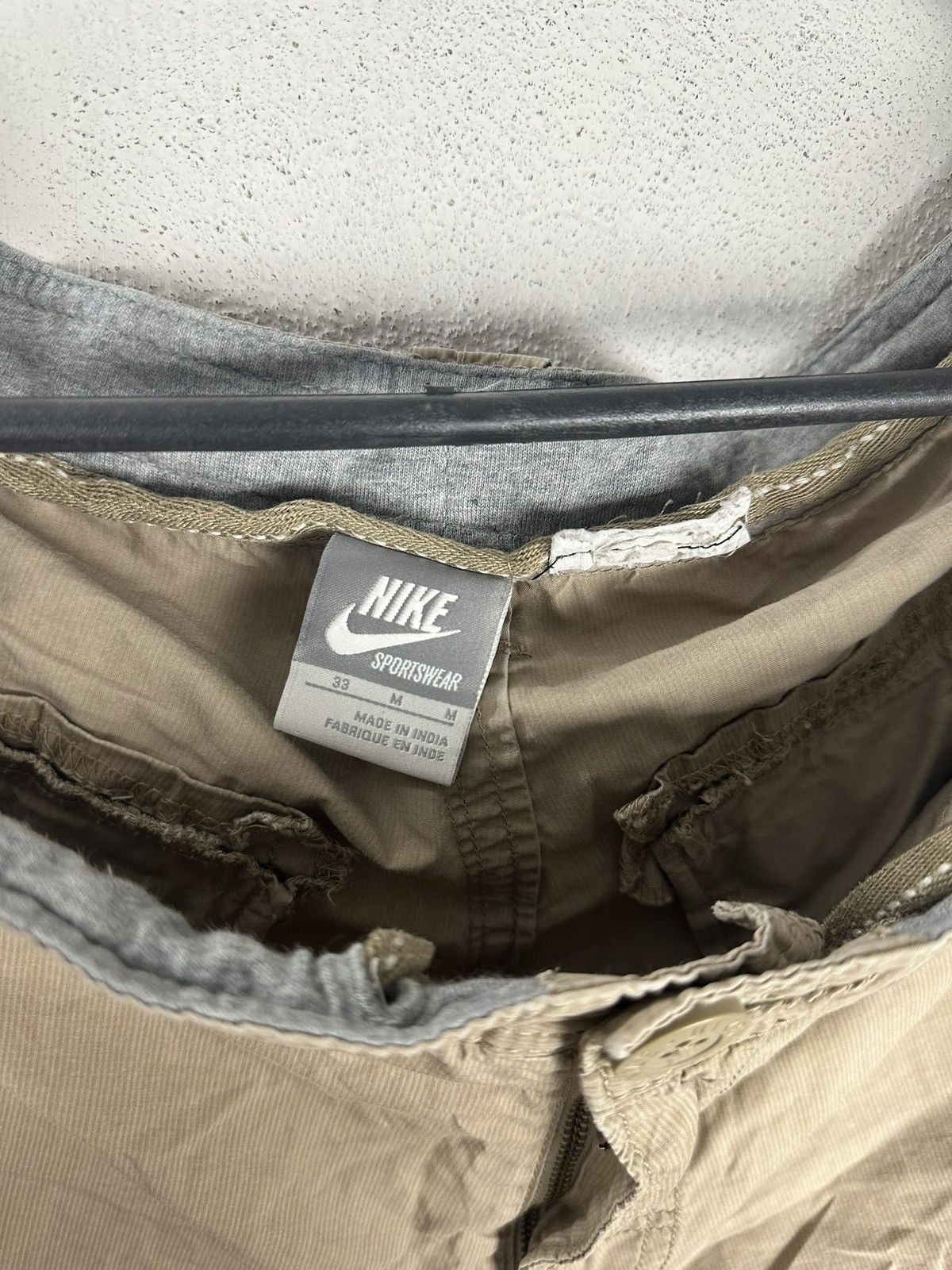 Nike Vintage Nike Y2K Style Cargo Shorts Size US 33 - 9 Thumbnail