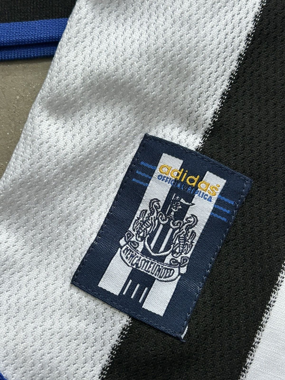 Adidas Adidas Newcastle United 1999/2000 Home Long Sleeve Jersey Size US XXL / EU 58 / 5 - 8 Thumbnail