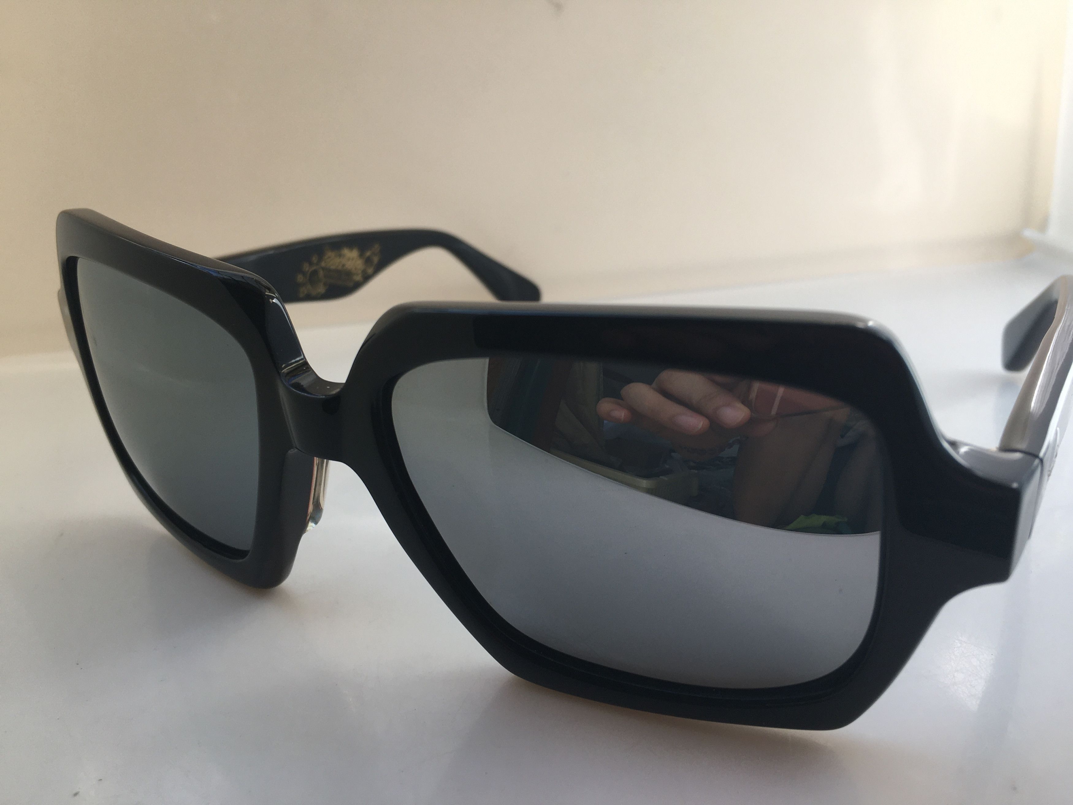 Vintage Vintage HUMAN SKULL H1225 Black Sunglasses Size ONE SIZE - 3 Thumbnail