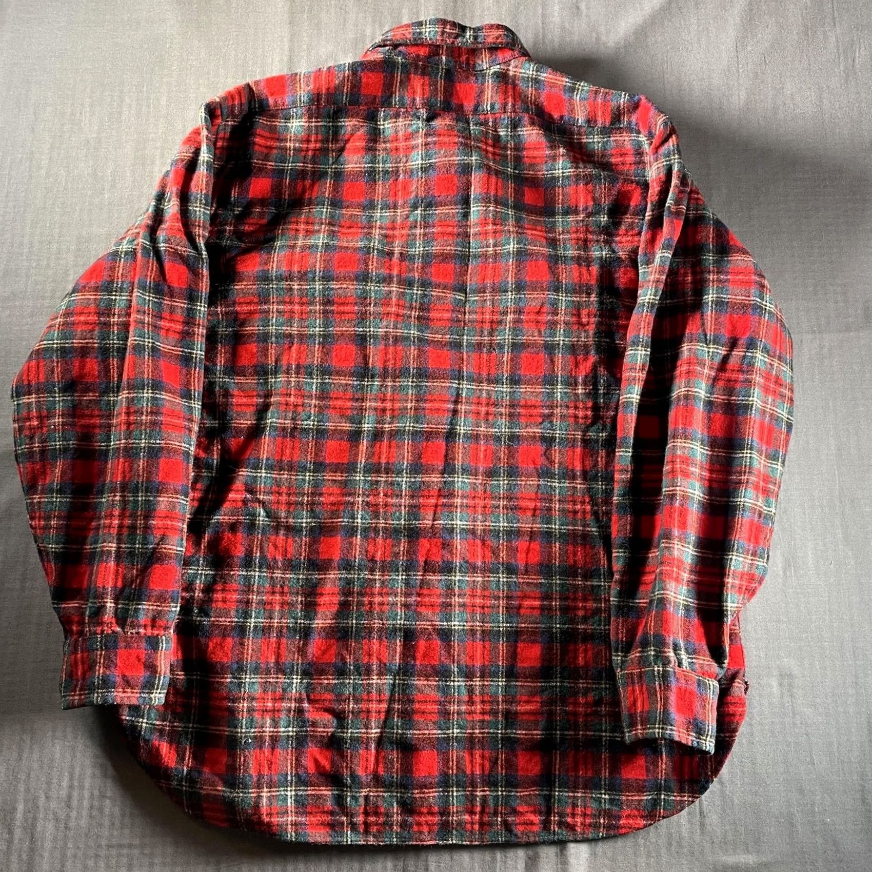 Pendleton VINTAGE Pendleton Shirt Mens Large Red Wool Plaid Flannel Lined Tartan USA 70s Size US L / EU 52-54 / 3 - 4 Thumbnail