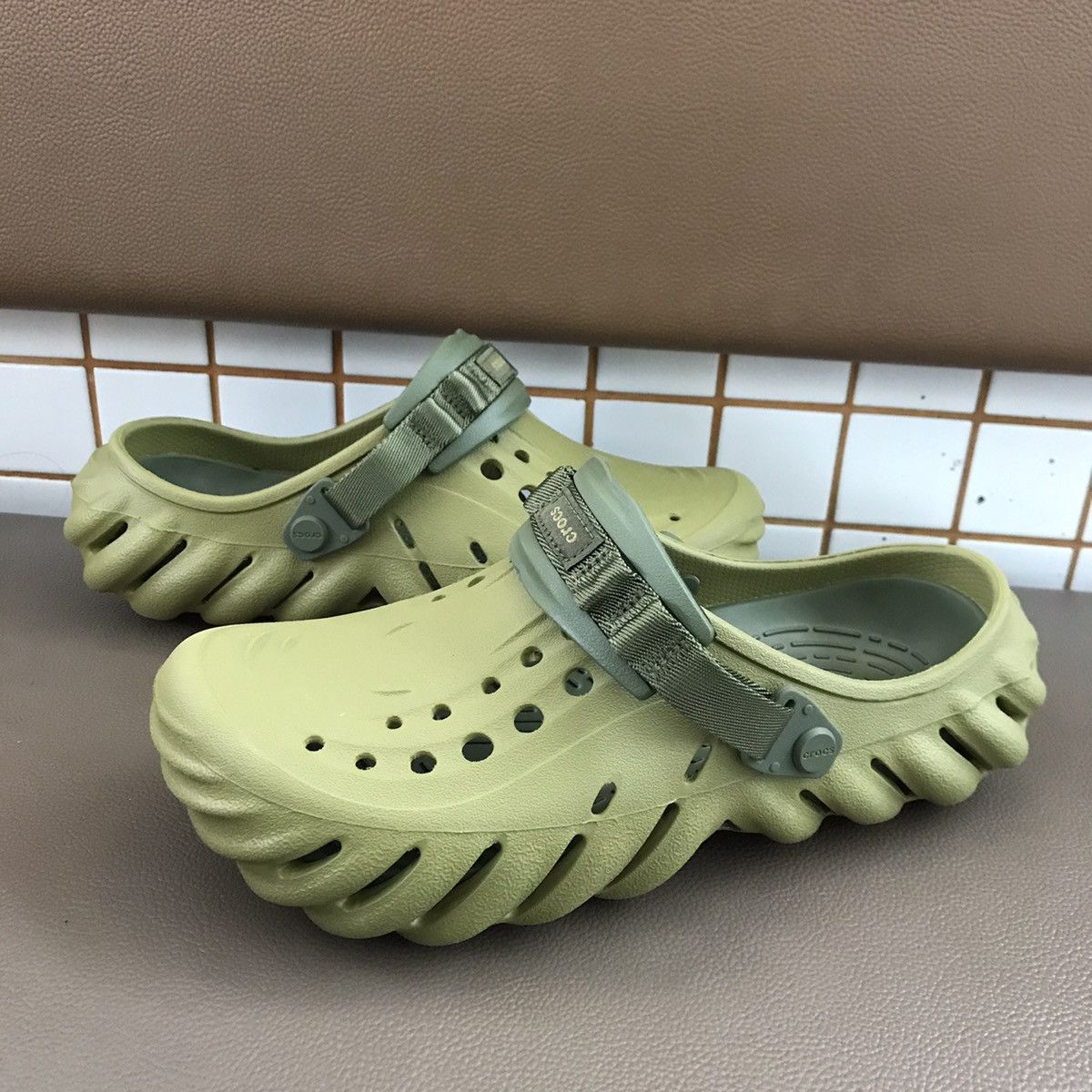Crocs × Hypebeast Crocs Echo Clog Green Size 8uk 42 eur Designed in Colorado Size US 8 / EU 41 - 14 Thumbnail