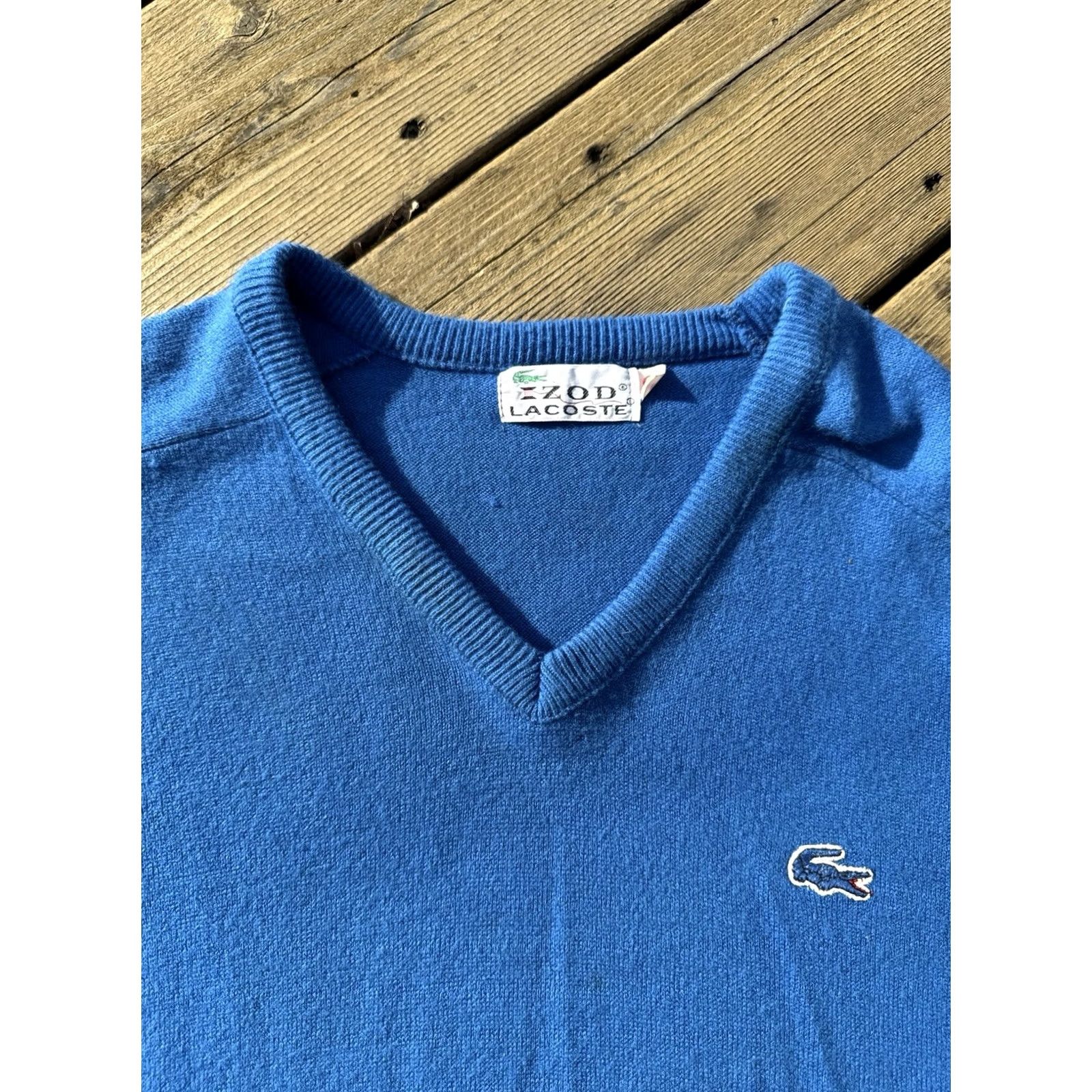 Lacoste VINTAGE Lacoste Sweater Blue Crocodile Logo V Neck Medium Mens Size US M / EU 48-50 / 2 - 5 Thumbnail