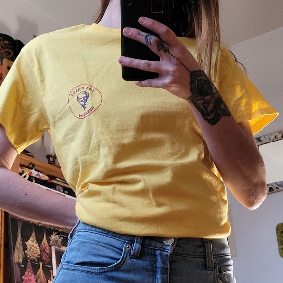 Gildan Los pollos hermanos PFK breaking bad yellow tshirt - size S Size US S / EU 44-46 / 1 - 5 Thumbnail