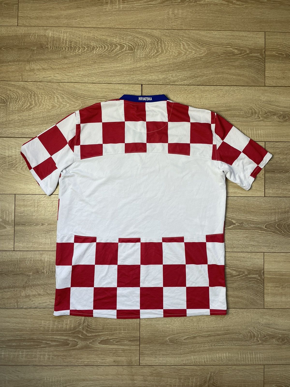 Nike CROATIA 2008 2009 HOME FOOTBALL SHIRT SOCCER JERSEY NIKE Xl Size US XL / EU 56 / 4 - 8 Thumbnail