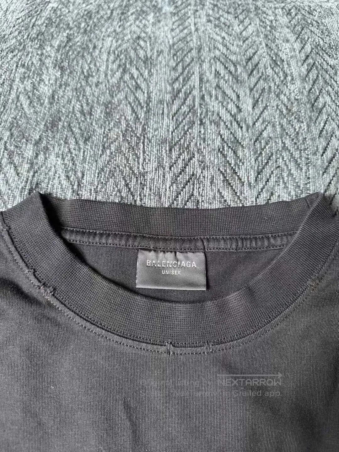 Balenciaga Balenciaga Distressed Logo Short Sleeve Tee. Size US S / EU 44-46 / 1 - 3 Thumbnail