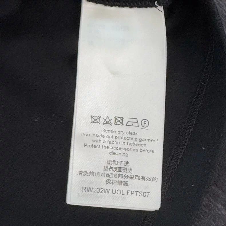 Louis Vuitton Louis Vuitton Chain logo rabbit ear tie short sleeve Size M / US 6-8 / IT 42-44 - 4 Thumbnail