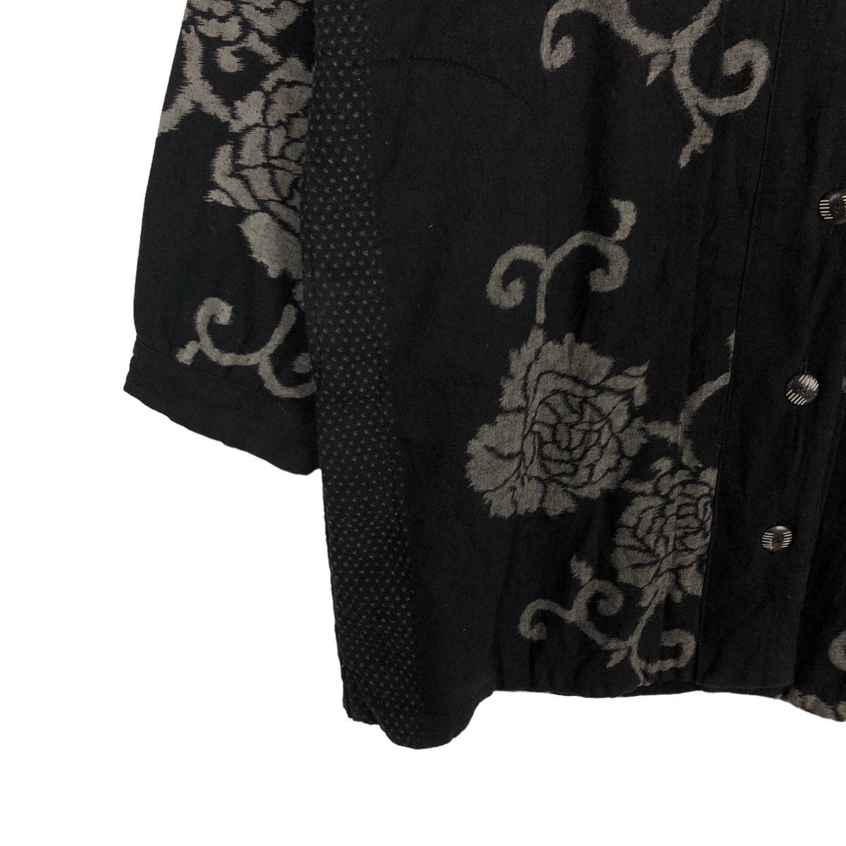 Japanese Brand VINTAGE ISSEY MIYAKE DESIGN WOOL FLORAL OVER PRINT Size US L / EU 52-54 / 3 - 3 Thumbnail