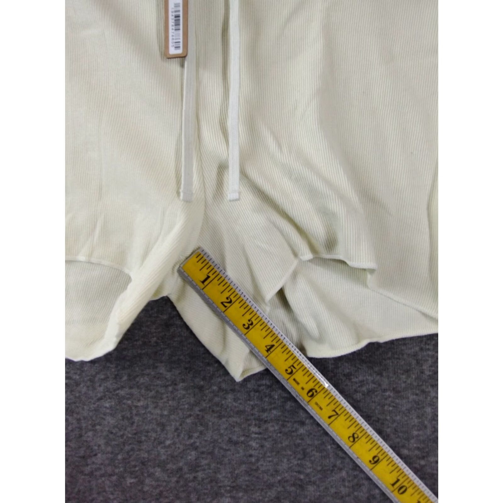 SKIMS Skims Drawstring Shorts Shirt? Size 40" / US 18 - 4 Thumbnail