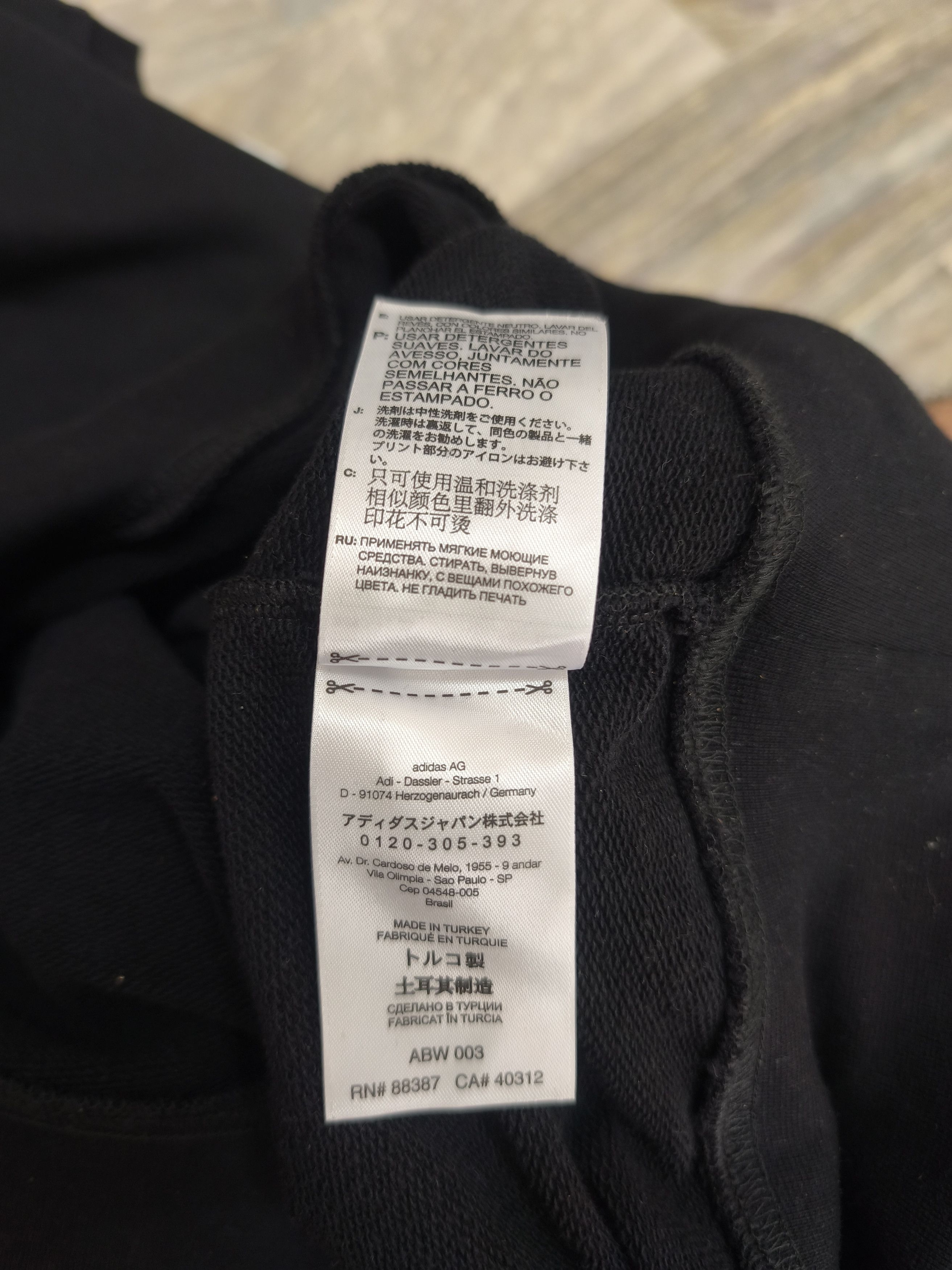 Y-3 Yohji Yamamoto Y-3 OPTIMISTIC ILLUSIONS SWEATSHIRT Size US M / EU 48-50 / 2 - 10 Thumbnail