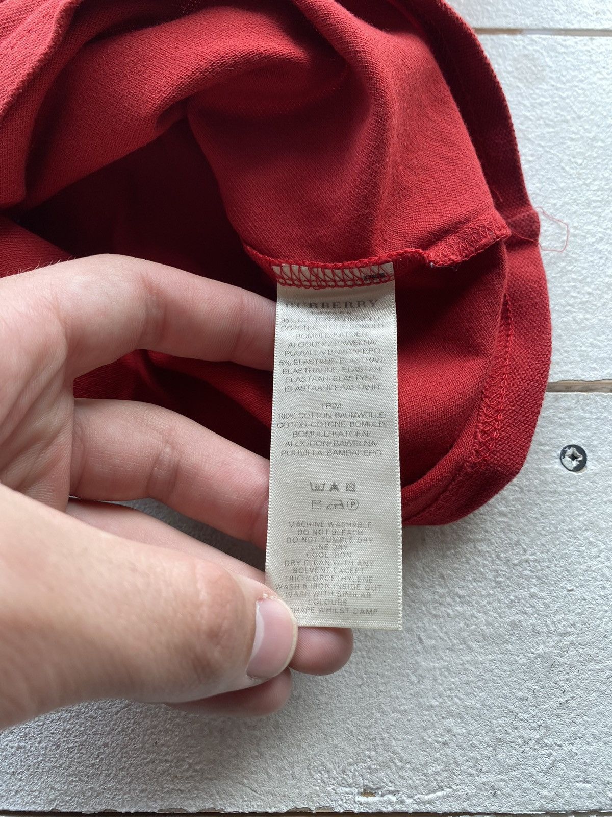 Burberry × Designer × Vintage Luxury Burberry Red Womens Designer Polos Shirt Rare Size S / US 4 / IT 40 - 4 Thumbnail