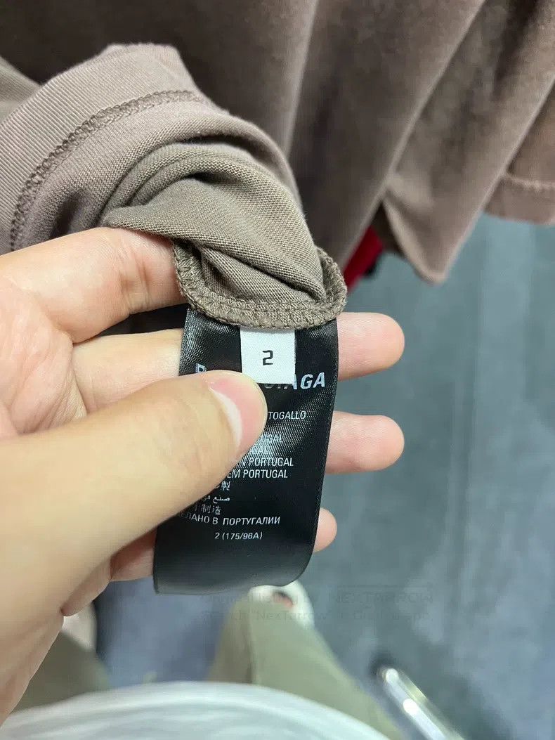 Balenciaga Balenciaga Short Sleeve Size US M / EU 48-50 / 2 - 5 Thumbnail