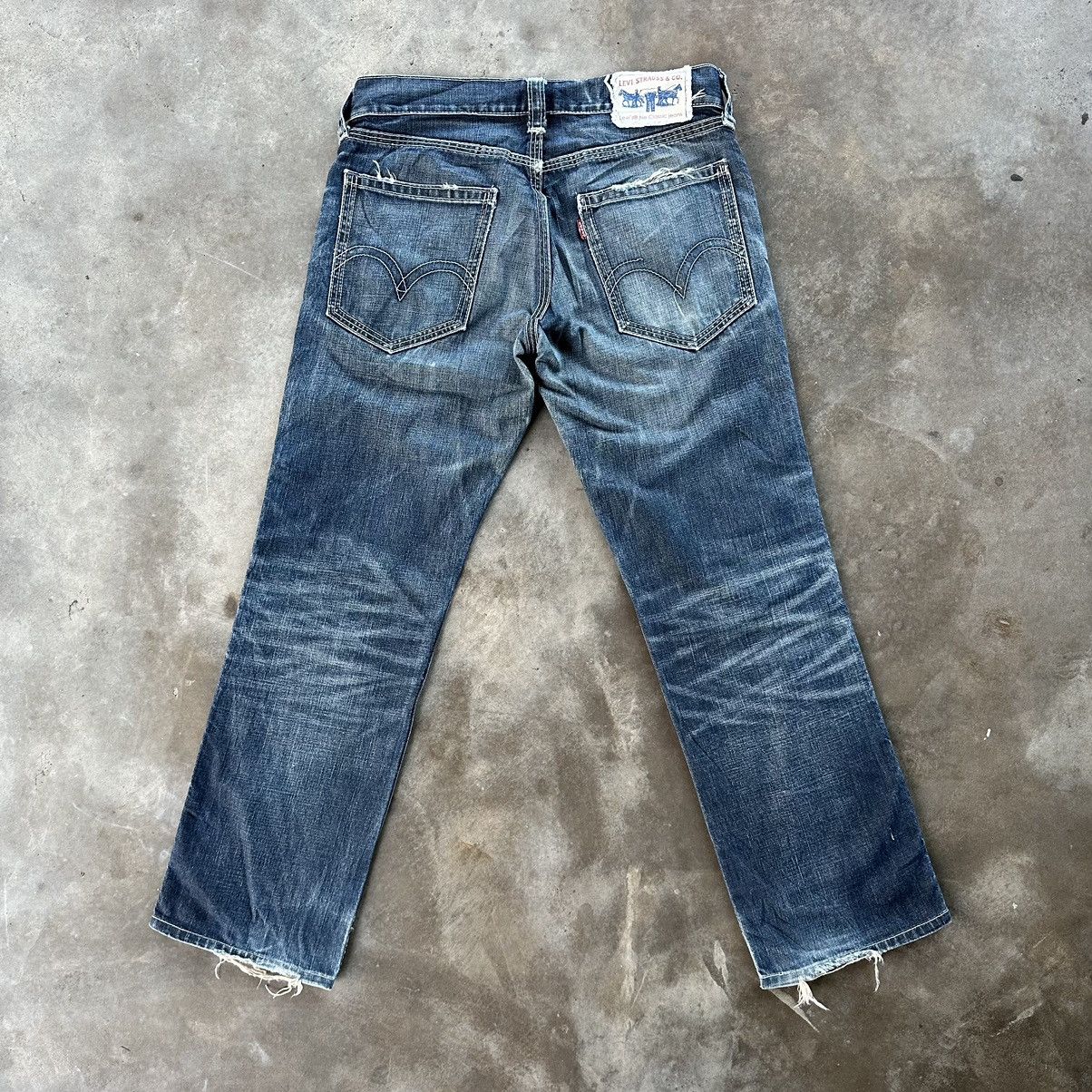 Japanese Brand Vintage Levi’s Classic Denim Distressed Faded Jean Pant W32 Size US 32 / EU 48 - 10 Thumbnail