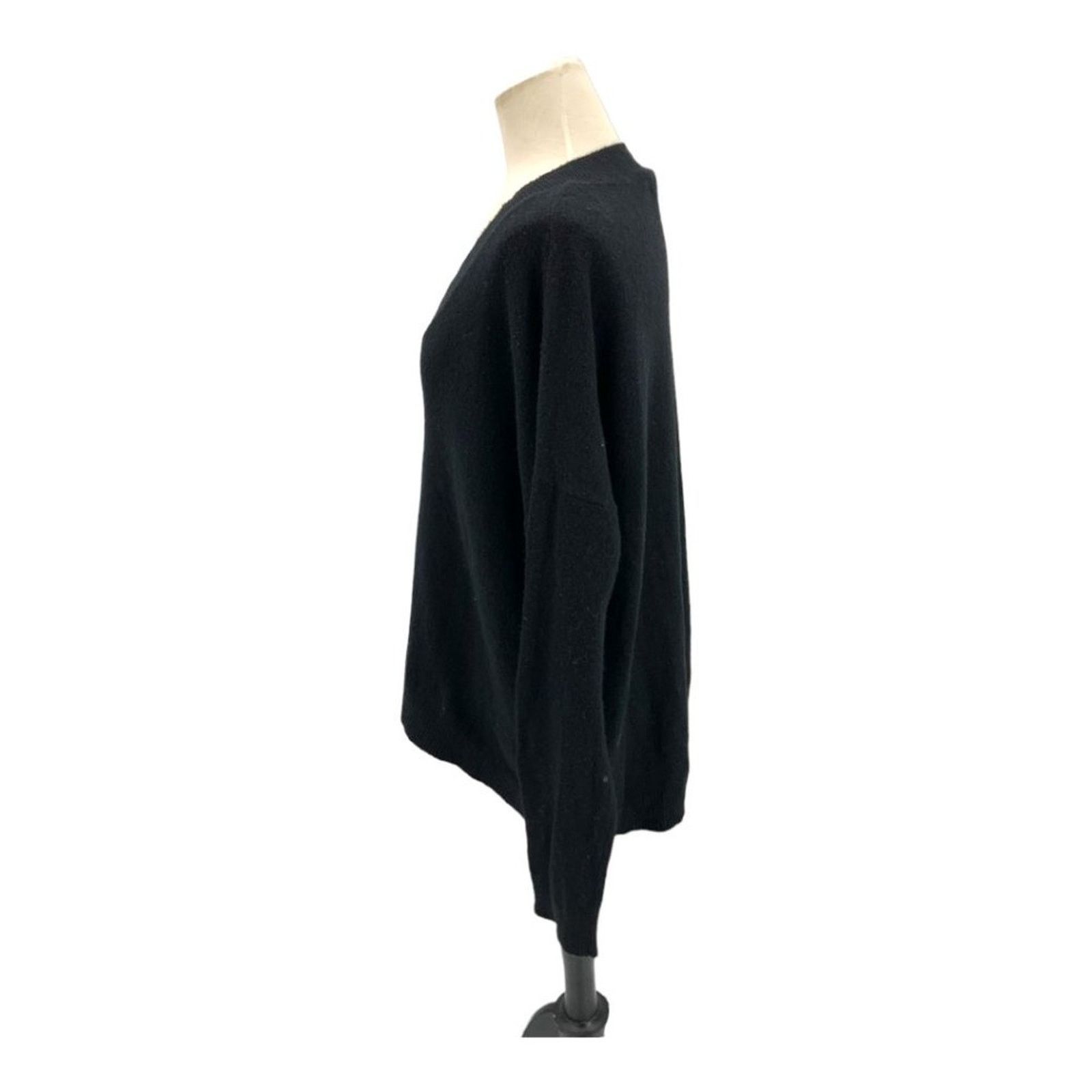 Treasure & Bond Treasure & Bond Black Oversized V Neck Sweater Medium NWOT Size M / US 6-8 / IT 42-44 - 4 Thumbnail