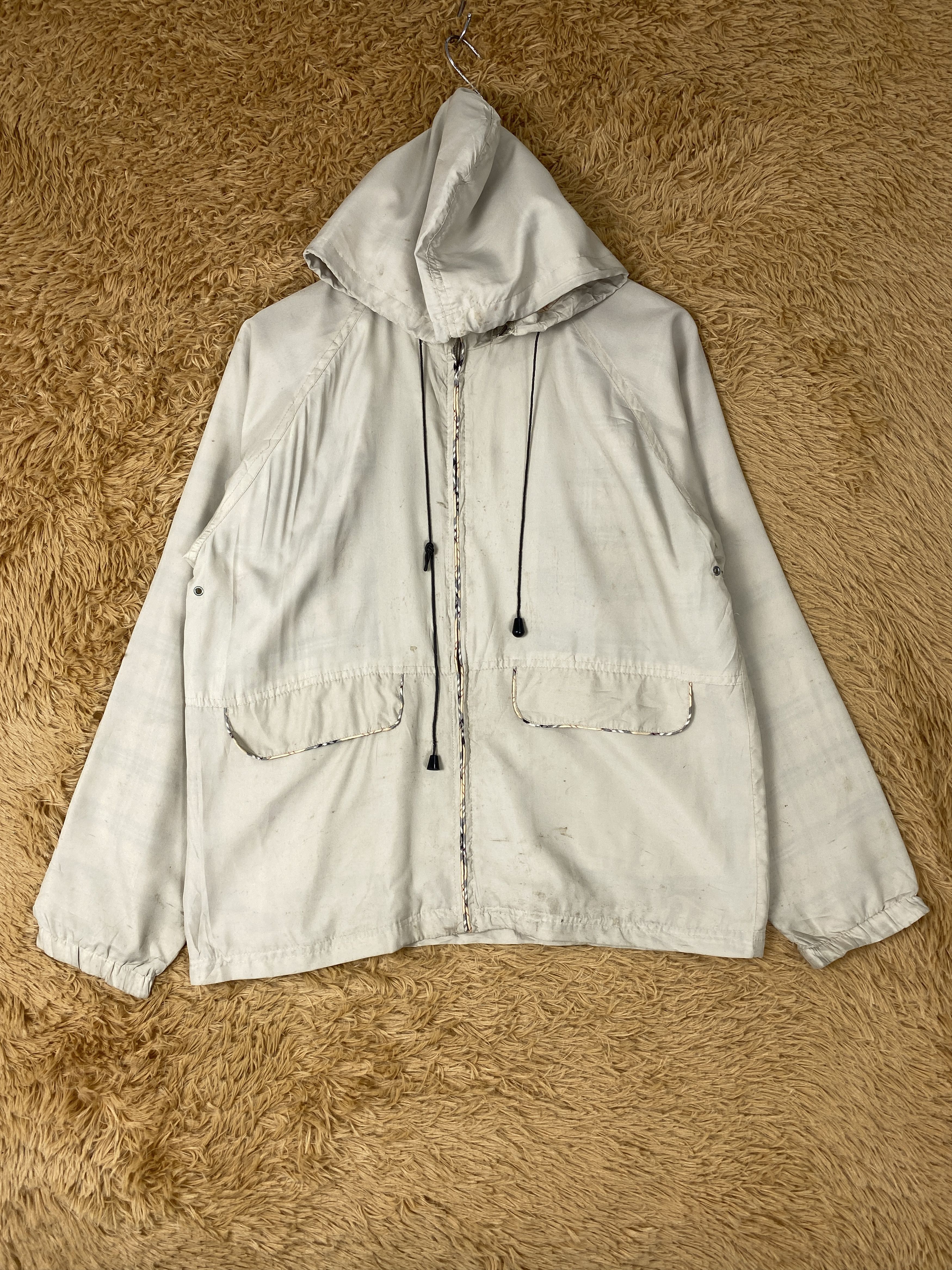 image of Vintage N'importe Gui Hoodie Jacket in Light Khaki, Men's (Size Small)
