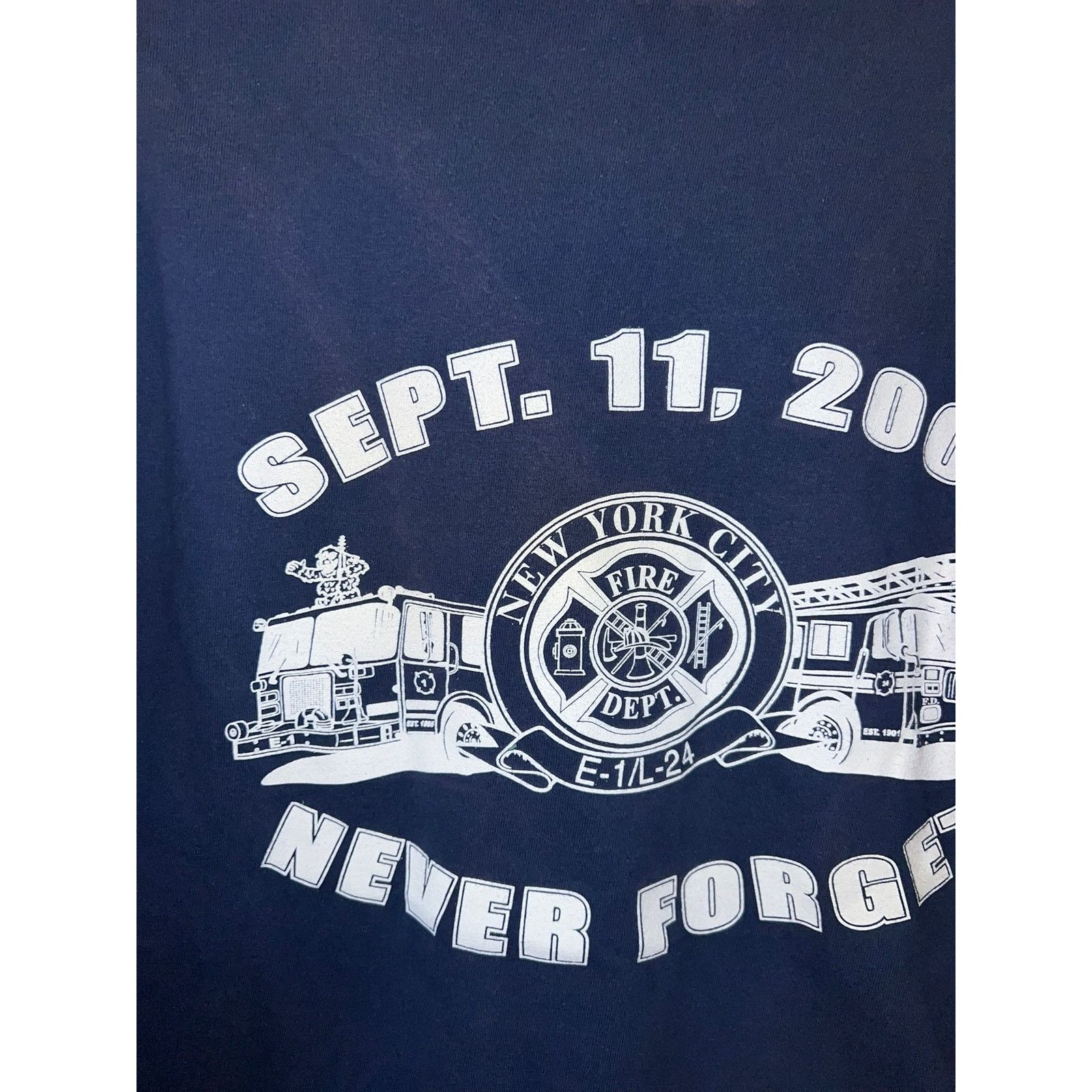 Hanes Vintage 9/11 Shirt Palmdale Airport Fire Sept 11 09-11-01 XL Size US XL / EU 56 / 4 - 7 Thumbnail