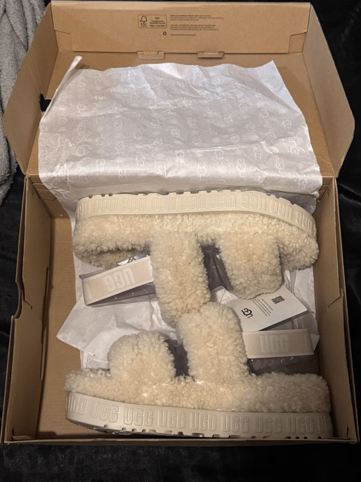 Ugg UGG Fluffita Open Toe Slides Size US 11 / IT 41 - 1 Thumbnail