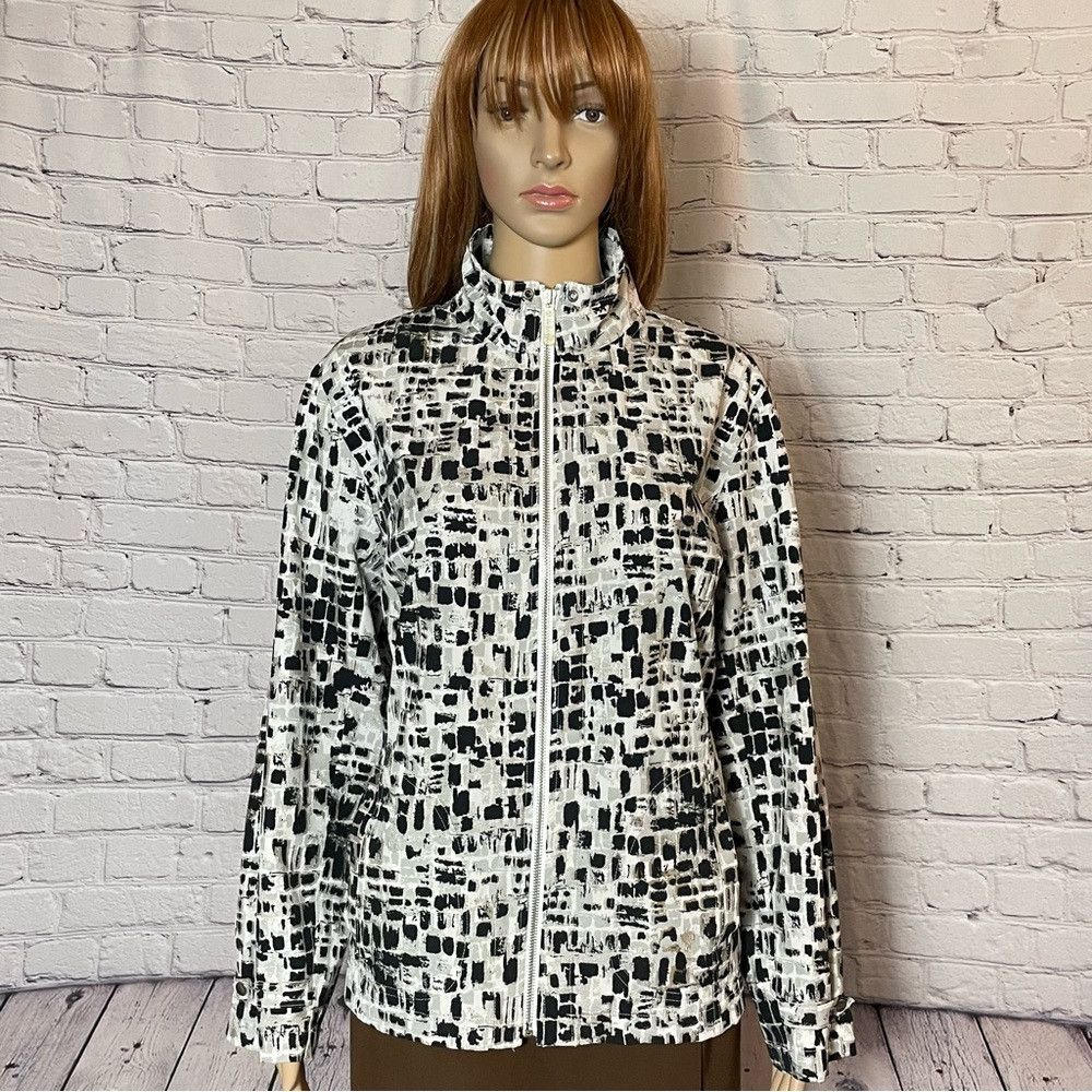 Chicos Zenergy By Chico's Black White Grey Brick Pattern Jacket Si Size L / US 10 / IT 46 - 1 Thumbnail