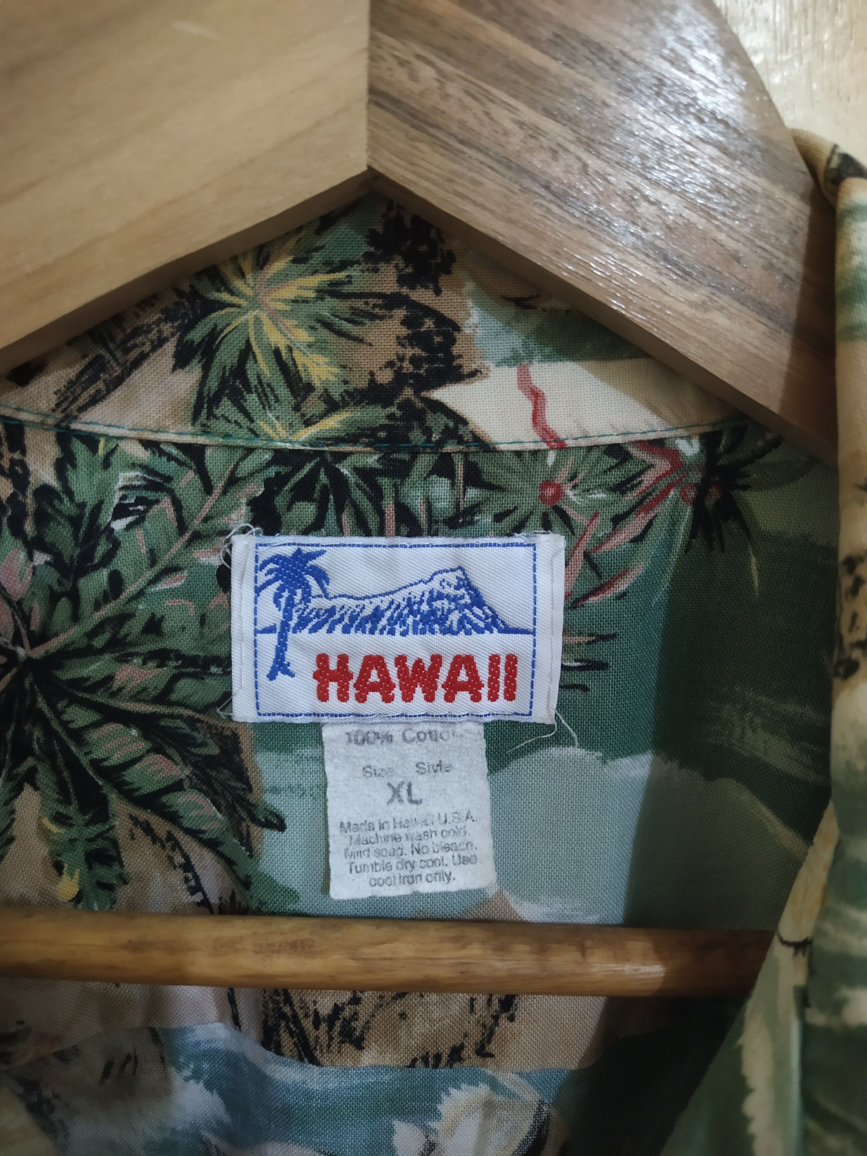 Vintage Vintage Made In Hawaii All-Over Print Aloha Shirt Size US XL / EU 56 / 4 - 3 Thumbnail