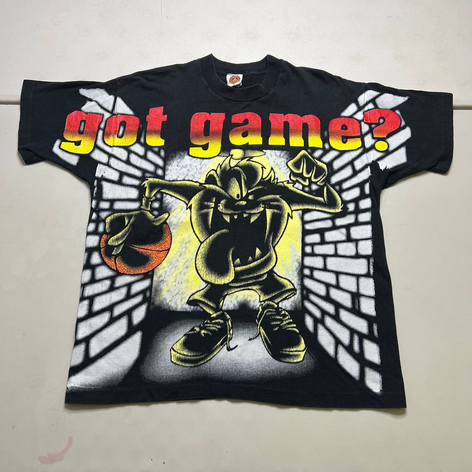 Vintage Vintage 1997 Looney Tunes Taz Got Game Shirt USA Made L OP Size US L / EU 52-54 / 3 - 1 Thumbnail