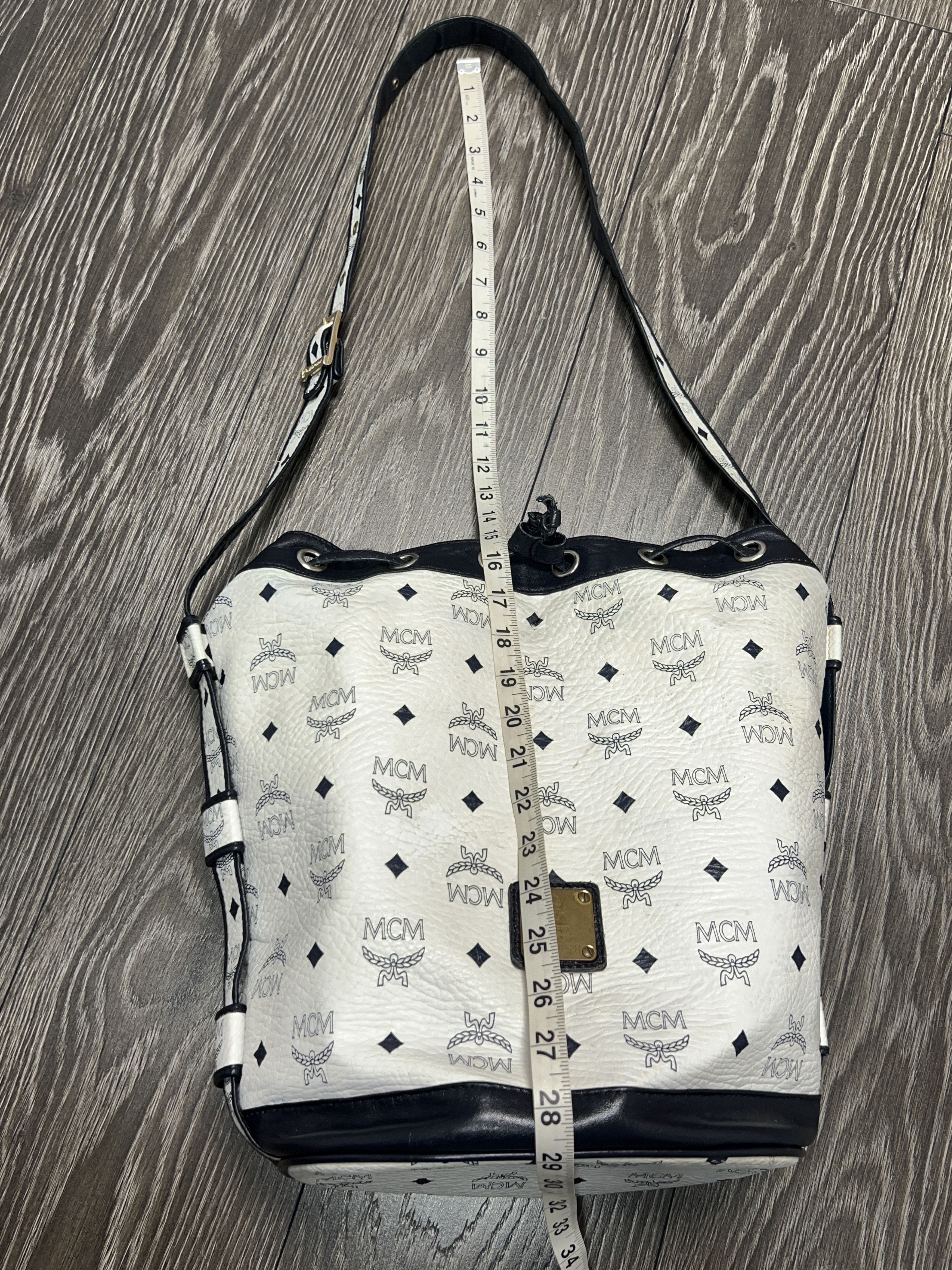 MCM Vintage Authentic Visetos Drawstring Shoulder Bag Leather Size ONE SIZE - 24 Thumbnail