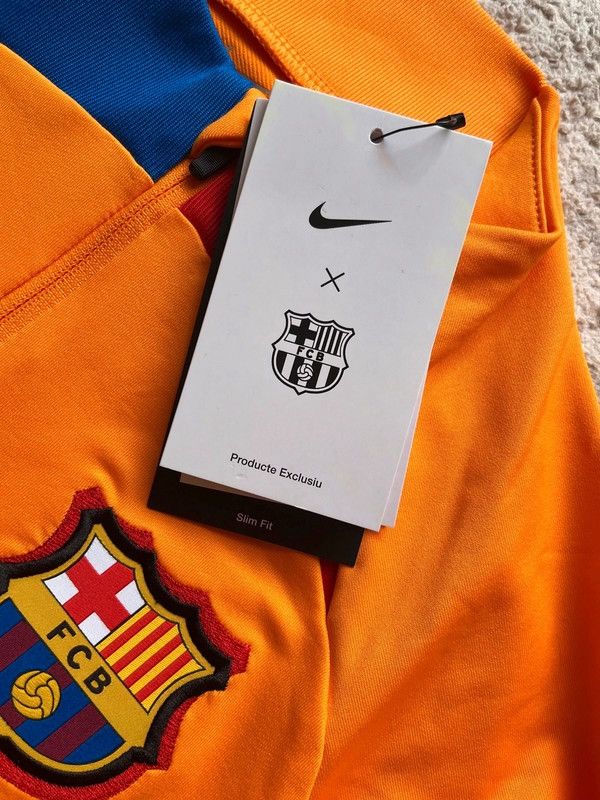 Nike Nike x FC Barcelona Dri-Fit Football Soccer Shirt 2022 Size US XS / EU 42 / 0 - 11 Thumbnail