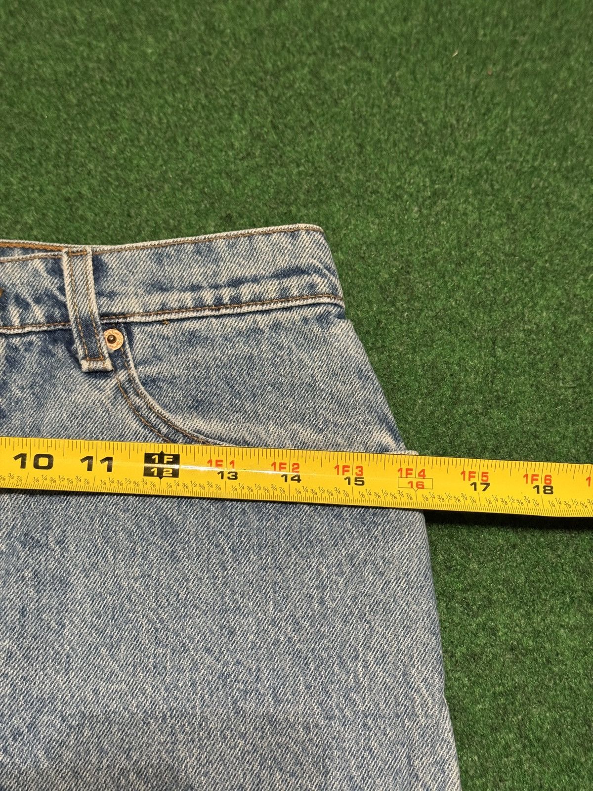 Levi's Vintage Clothing Vintage 90s Levi’s 550 Relaxed Fit Taper 28x30 Denim Jeans Size 30" / US 8 / IT 44 - 7 Thumbnail