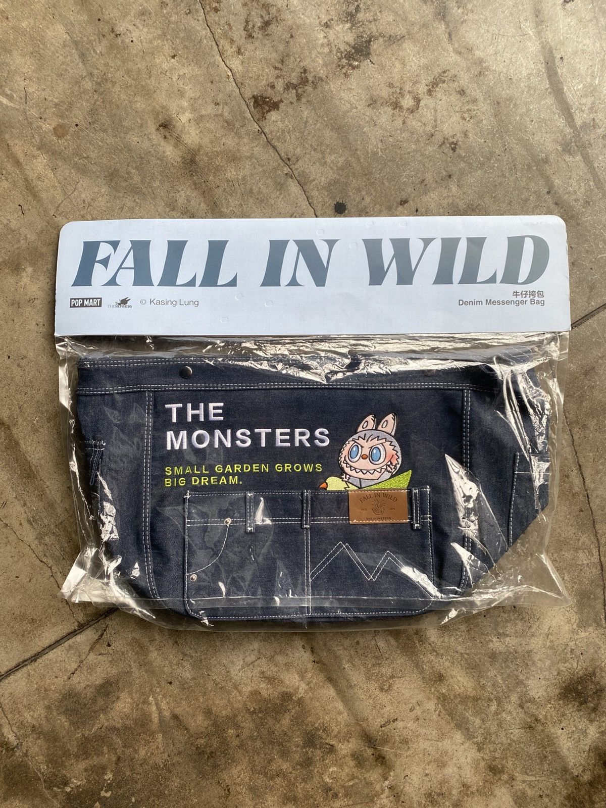 POP MART LABUBU - THE MONSTERS FALL IN WILD SERIES Denim bag Size ONE SIZE - 1 Thumbnail