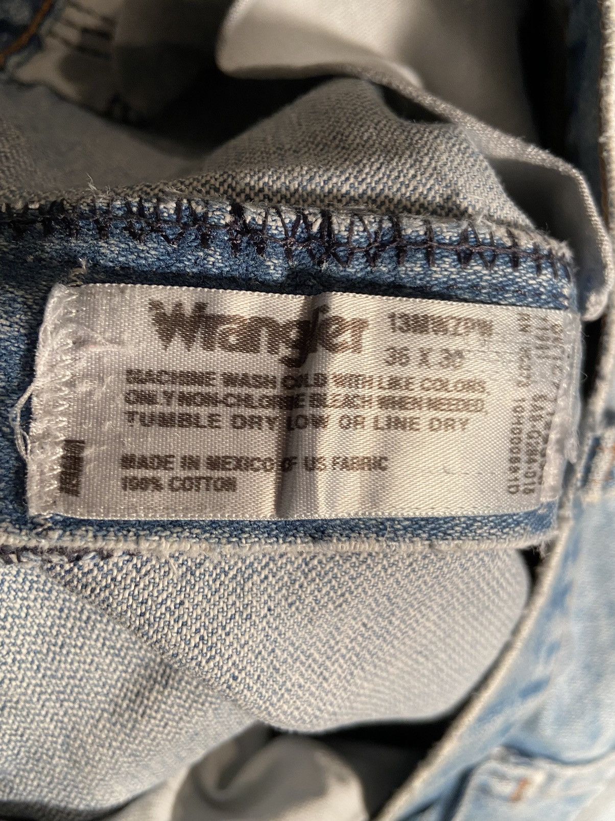 Wrangler Thrashed Wrangler Jeans Size US 36 / EU 52 - 3 Thumbnail