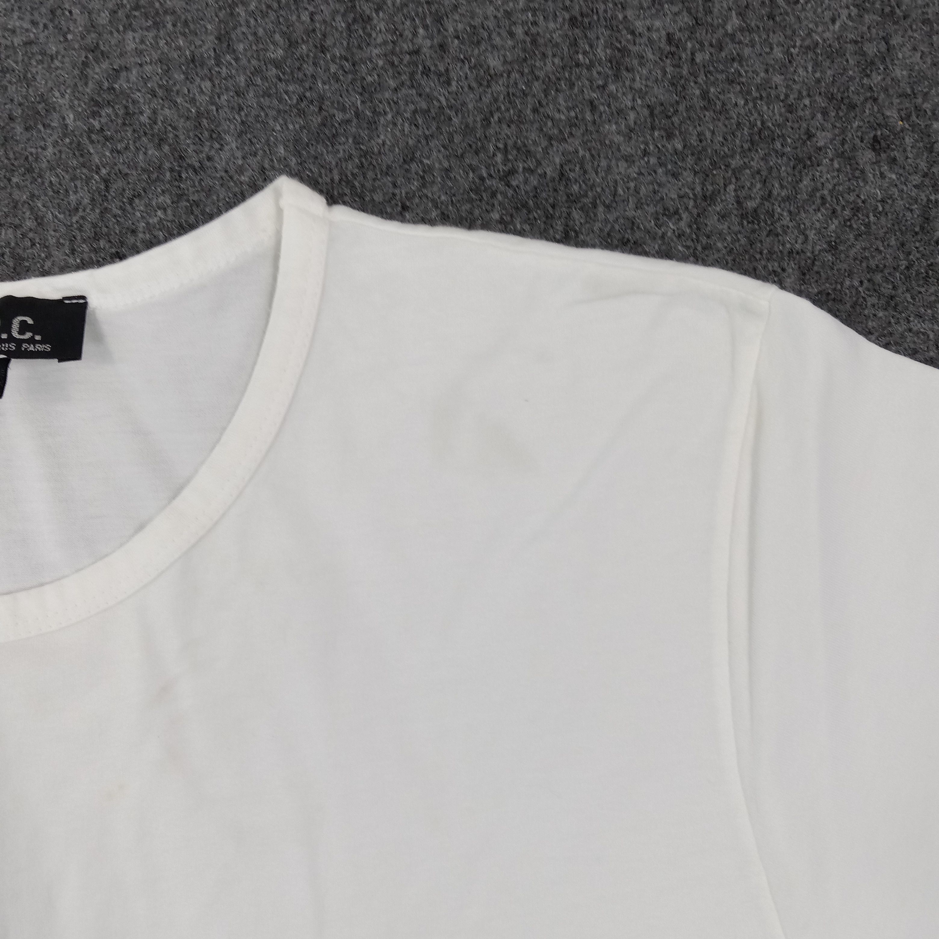 A.P.C. A.P.C Japanese Brand Art Work Tshirt Size US M / EU 48-50 / 2 - 3 Thumbnail