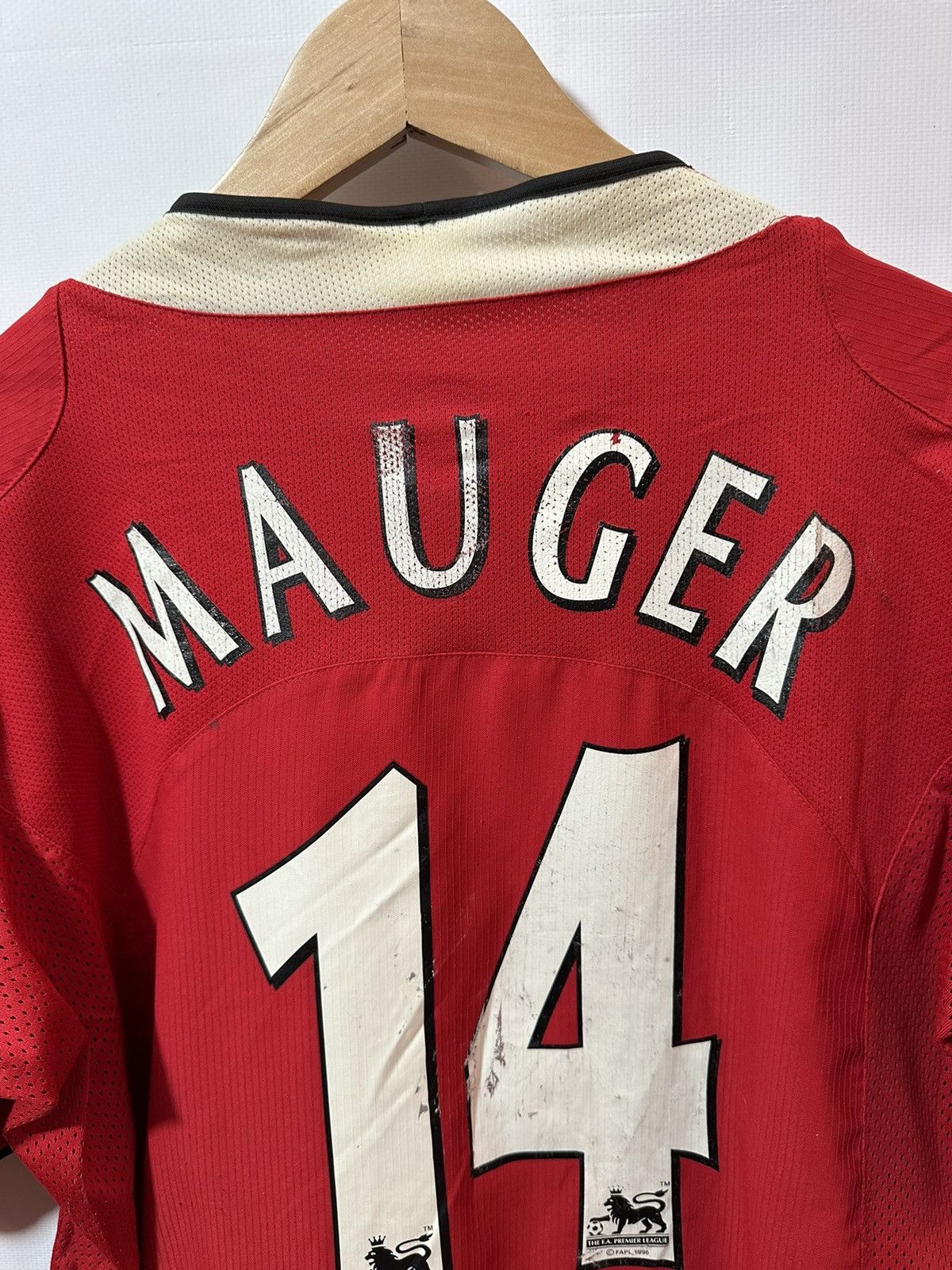 Nike Manchester United vintage jersey Nike Size US M / EU 48-50 / 2 - 18 Thumbnail