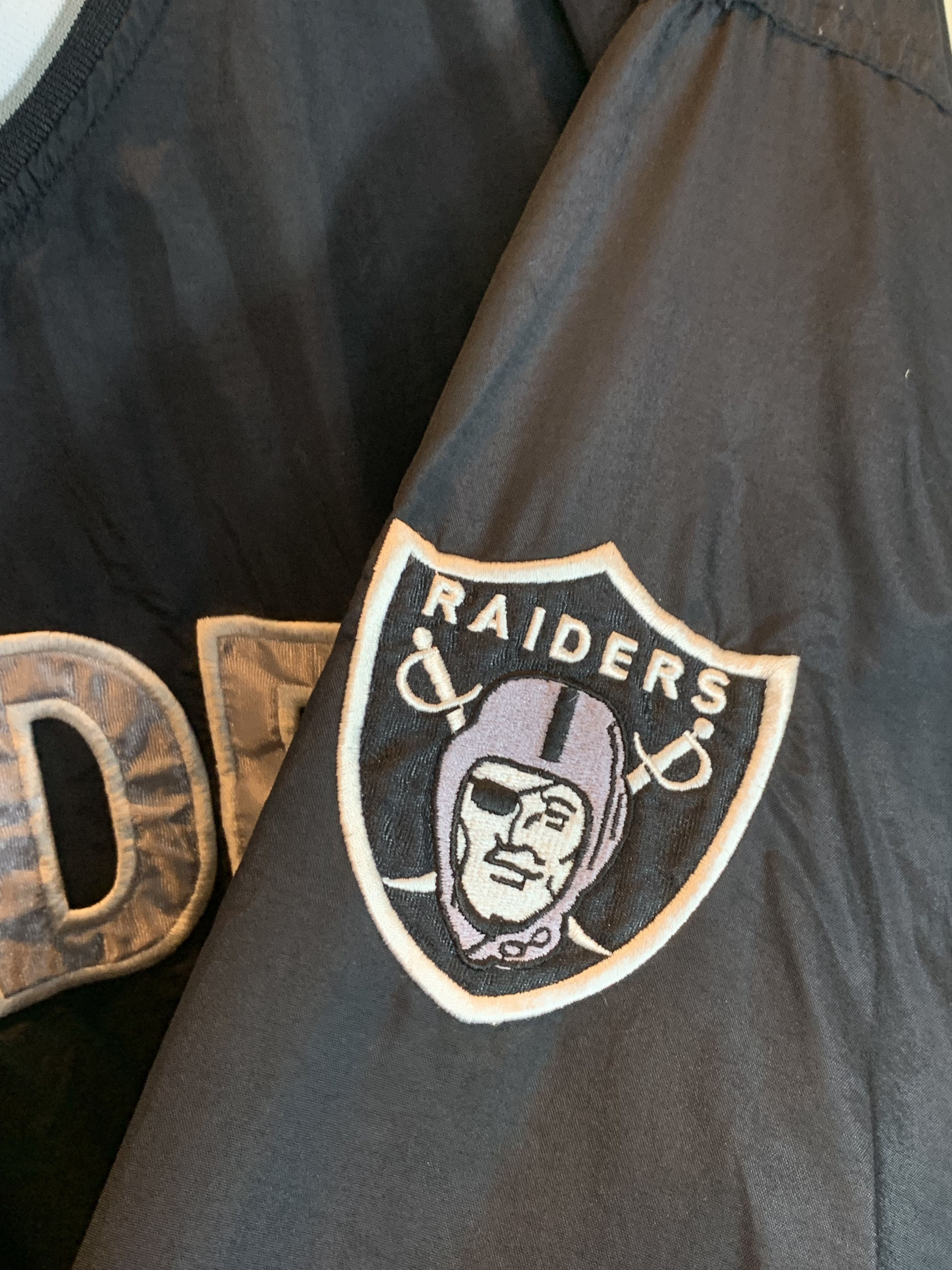 Pro Player *RARE* Vintage 90’s Oakland Raiders Pro Player NFL Jacket Size US L / EU 52-54 / 3 - 5 Thumbnail