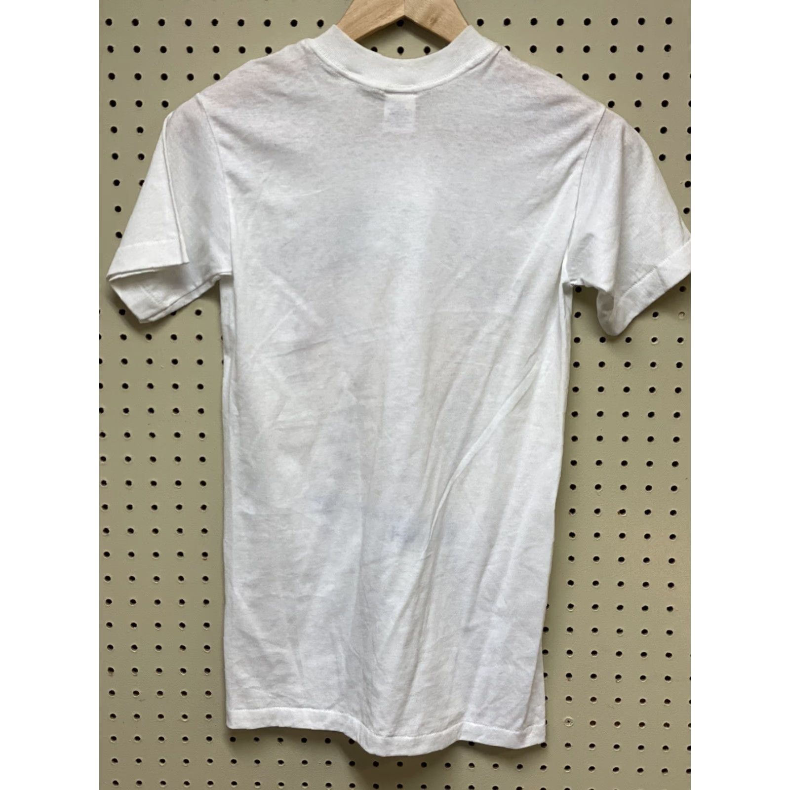 Vintage VINTAGE NOS Small Desert Storm Kuwait White Short Sleeve Tennessee T-shirt Mens Size US S / EU 44-46 / 1 - 2 Thumbnail