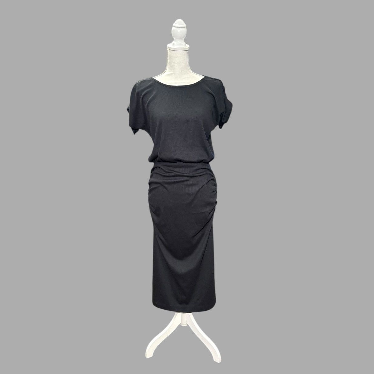 Michael Stars Michael Stars Black Rouched Sides Hannah Midi Dress Sz M Size M / US 6-8 / IT 42-44 - 1 Thumbnail